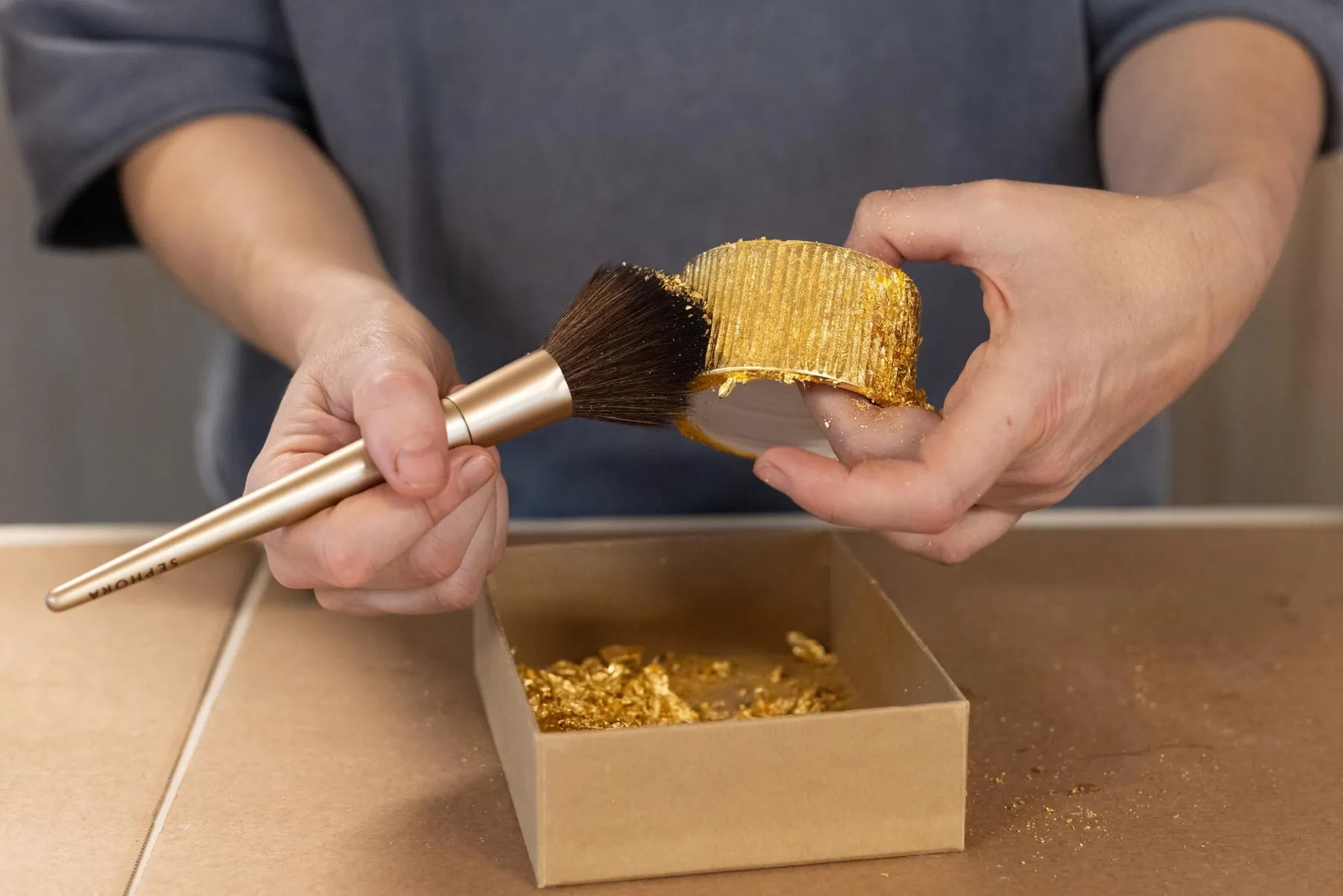 Dorez votre petit bougeoir avec Charlotte - Image n°2 - Wecandoo