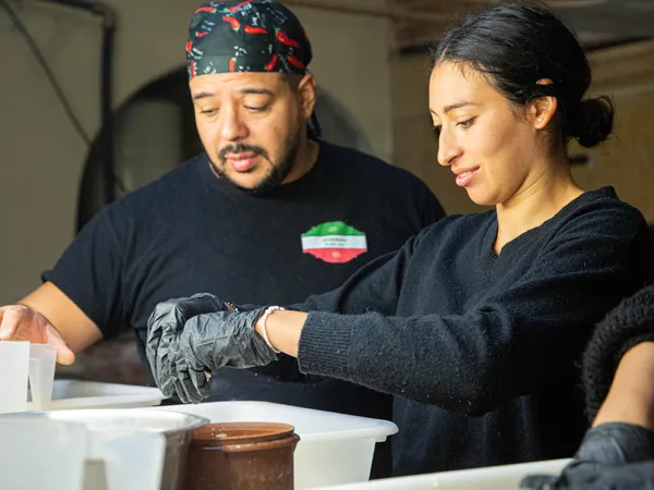 Réalisez votre pâte à pizza et votre pizza traditionnelle avec Badr - Image n°2 - Wecandoo