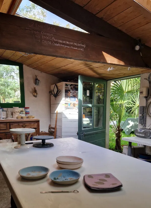 Modelez et décorez vos assiettes avec des empreintes végétales avec Emmanuelle - Image n°2 - Wecandoo