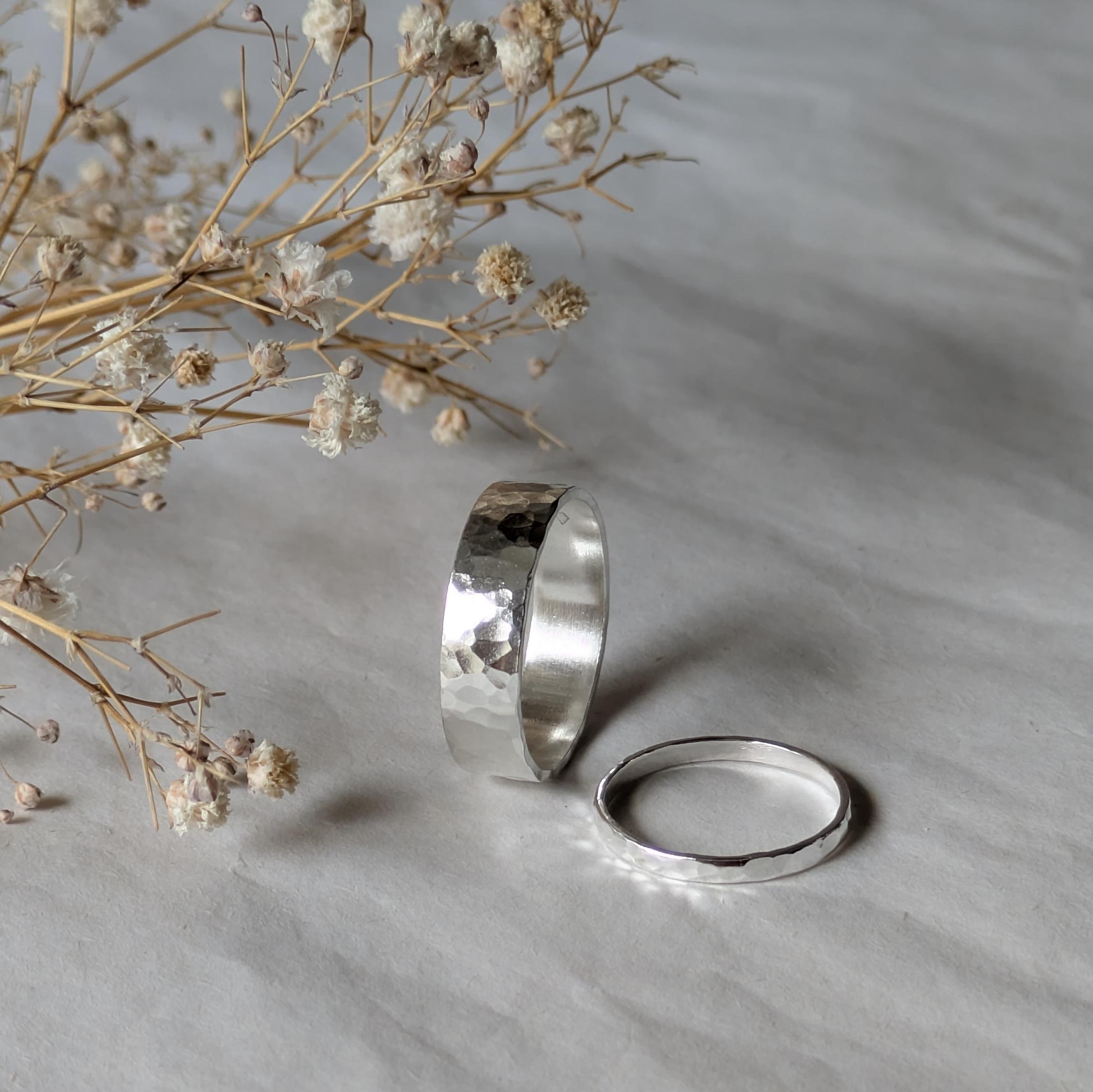 Fabriquez vos alliances en argent avec Marie - Image n°9 - Wecandoo