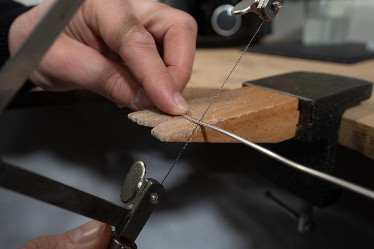 Fabriquez vos alliances en argent avec Marie - Image n°7 - Wecandoo