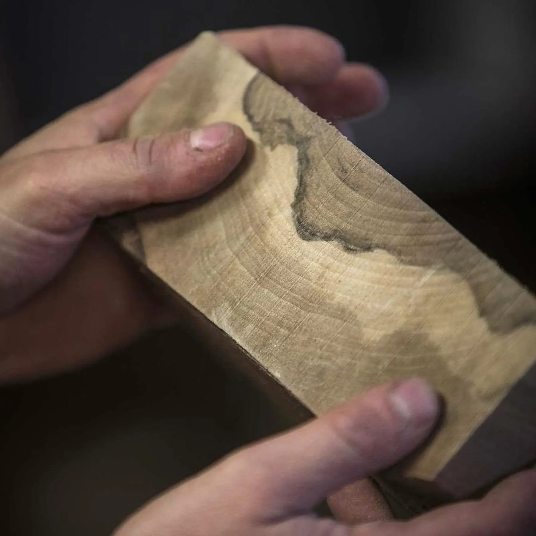 Découvrez les essences de bois et créez votre vase unique avec Pierre - Image n°1 - Wecandoo