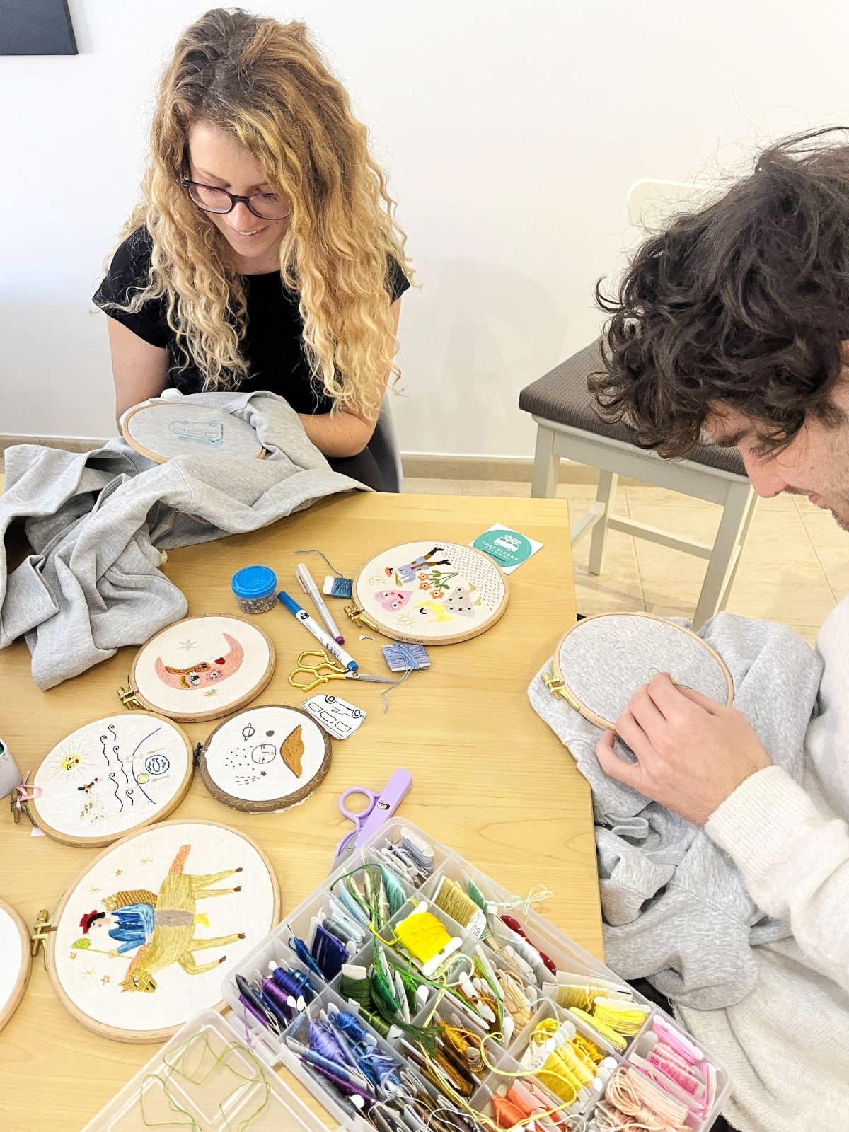 Brodez votre casquette ou t-shirt avec Uma - Image n°3 - Wecandoo