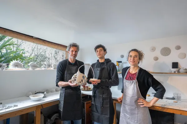 Fabriquez votre lampe design en béton avec Justine - Afbeelding nr. 3 - Wecandoo