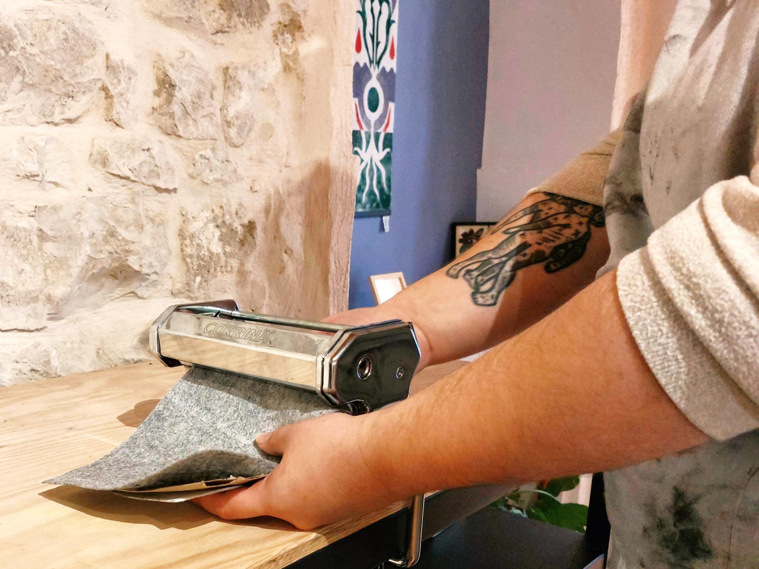 Découvre la gravure sur tétrapack avec Hortense - Image n°3 - Wecandoo