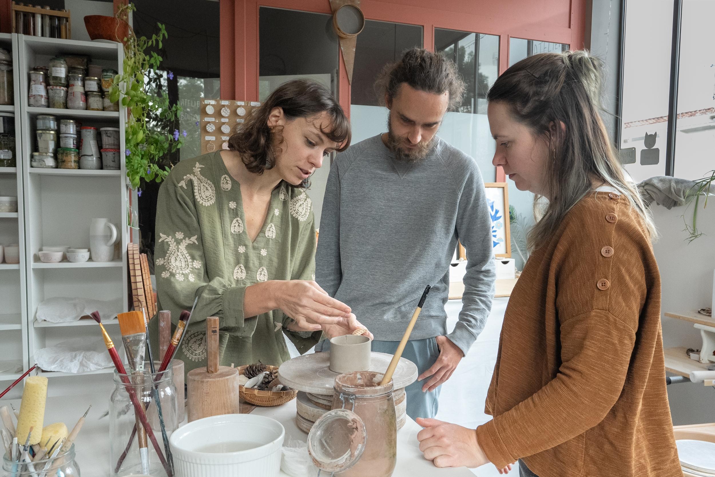 Initiez-vous au modelage et au décor sur céramique avec Laëtitia - Image n°6 - Wecandoo