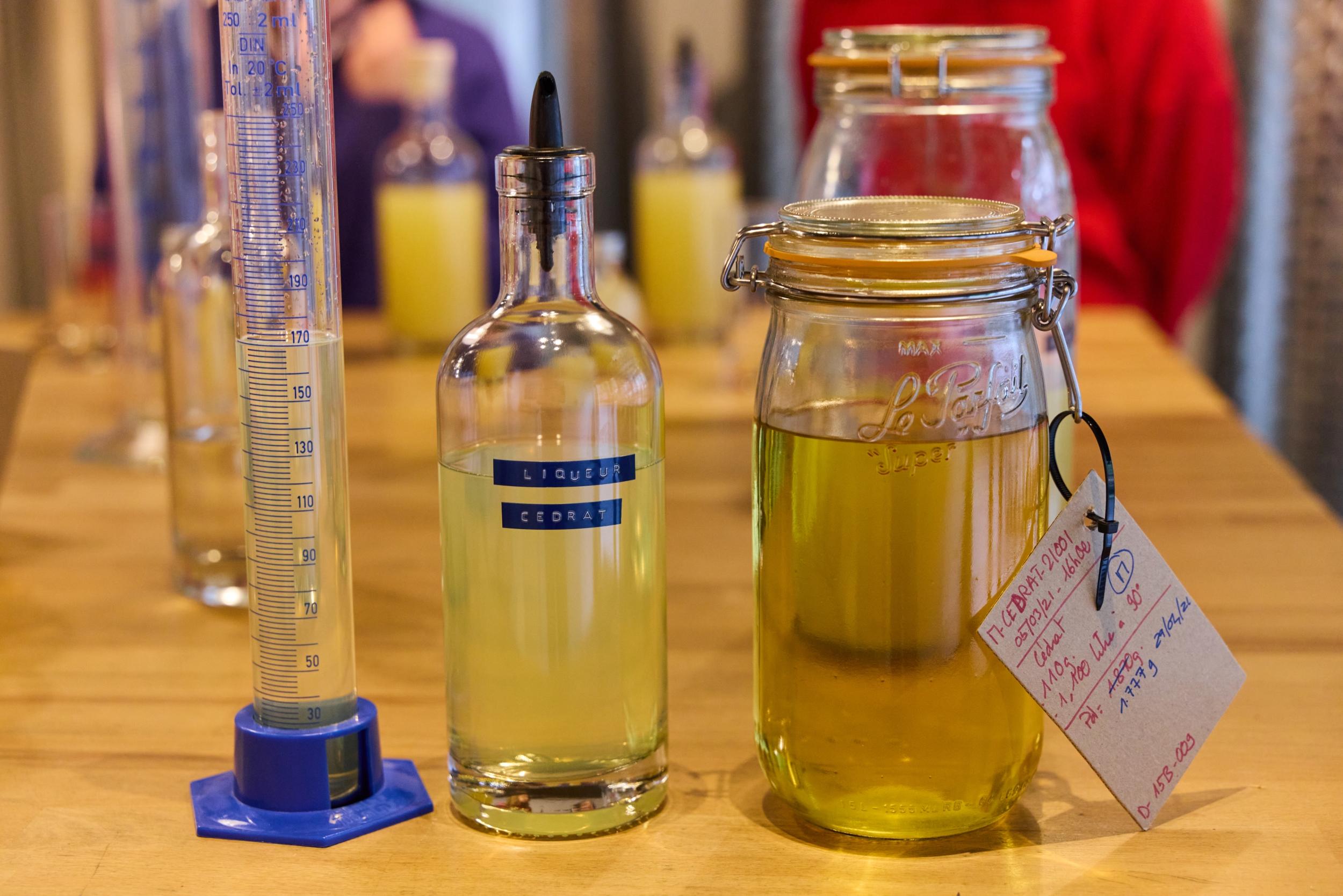 Assemblez votre liqueur d'agrumes ou votre limoncello avec Jérôme - Image n°5 - Wecandoo