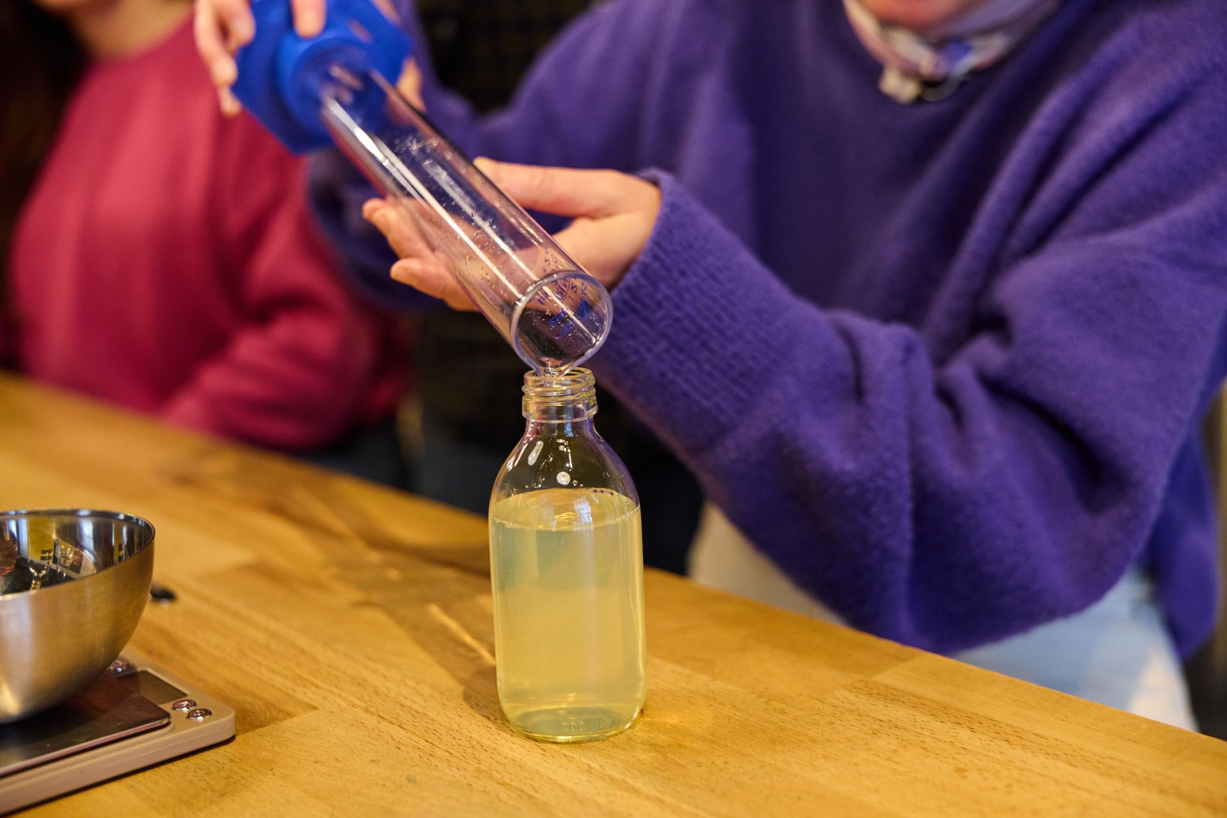 Assemblez votre liqueur d'agrumes ou votre limoncello avec Jérôme - Image n°8 - Wecandoo