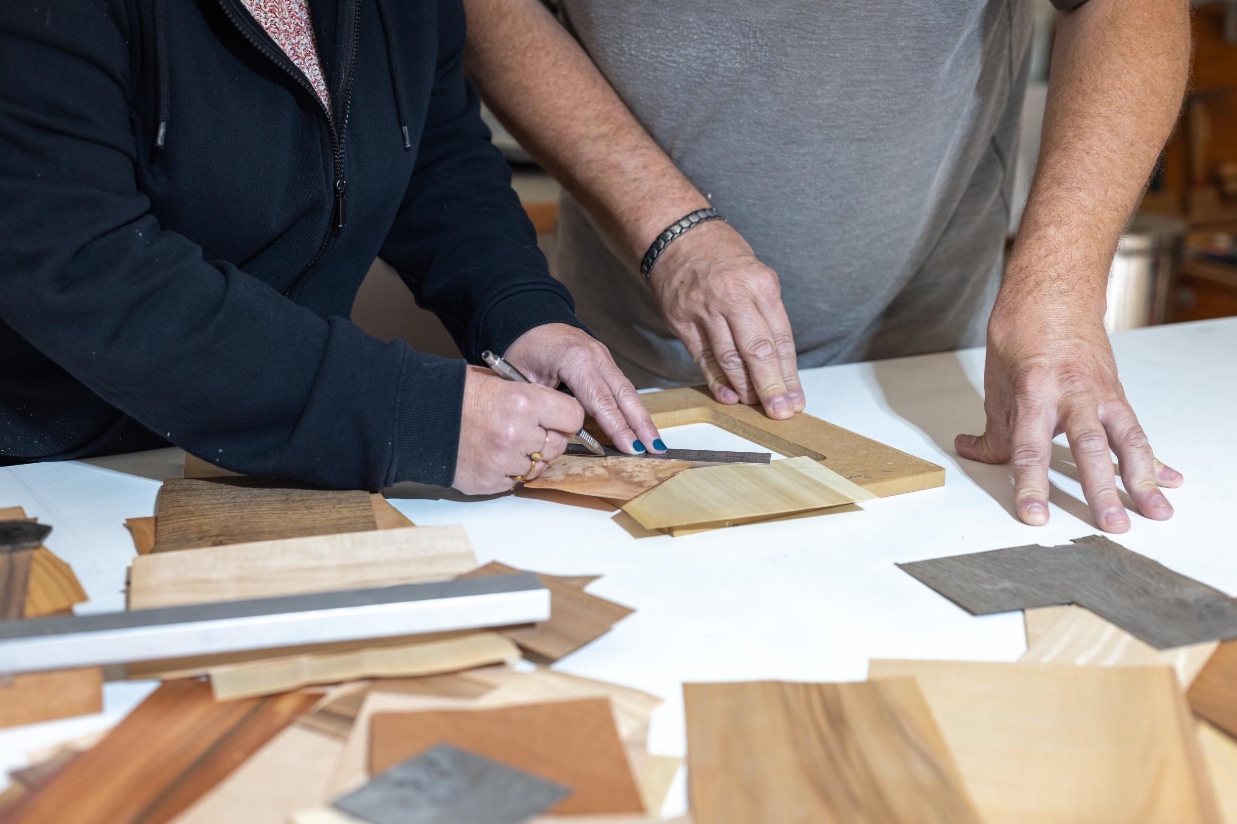 Initiez-vous à la marqueterie de bois avec Thierry - Image n°2 - Wecandoo