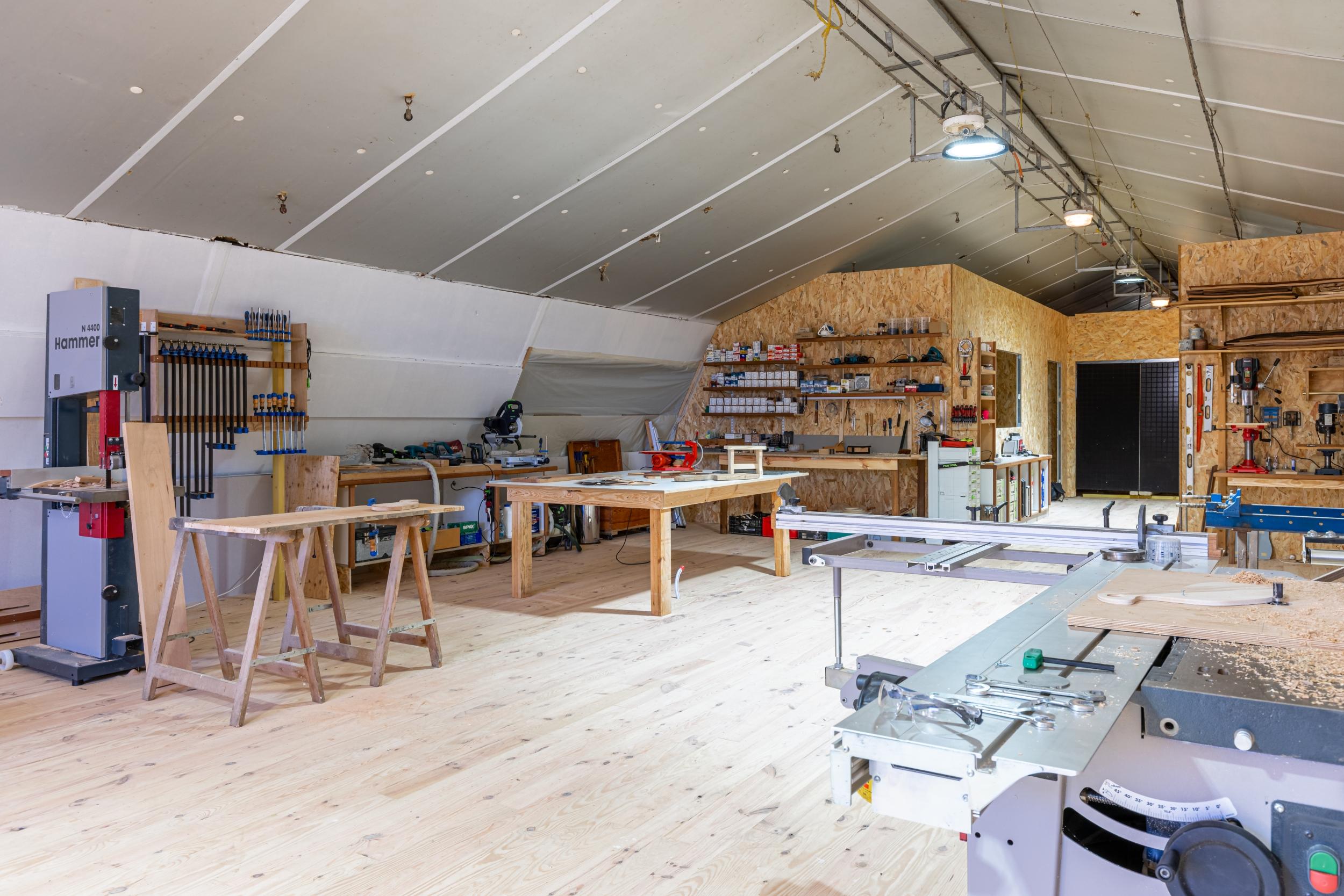 Initiez-vous à la marqueterie de bois avec Thierry - Image n°10 - Wecandoo