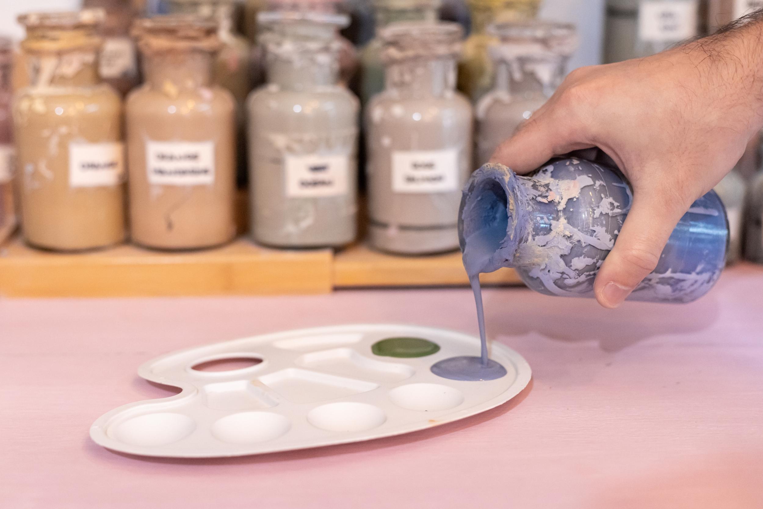 Initiez-vous à la peinture sur céramique avec Arthur - Image n°7 - Wecandoo