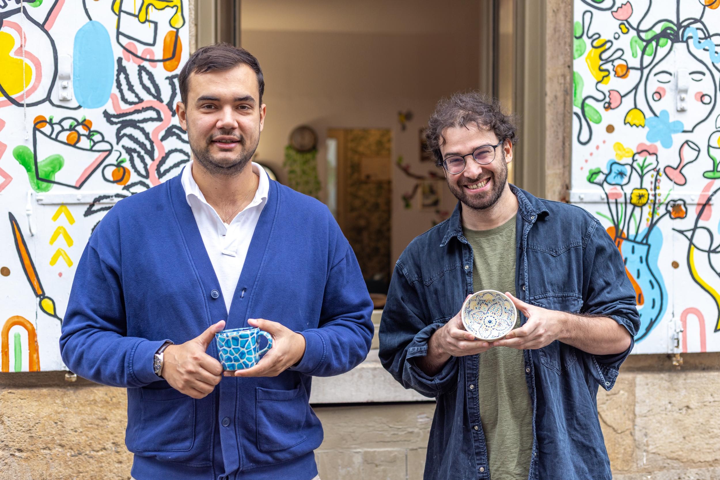 Initiez-vous à la peinture sur céramique avec Arthur - Image n°3 - Wecandoo