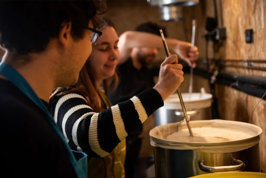 Brassez votre propre bière seul ou en duo accompagnés par Nicolas - Afbeelding nr. 1 - Wecandoo