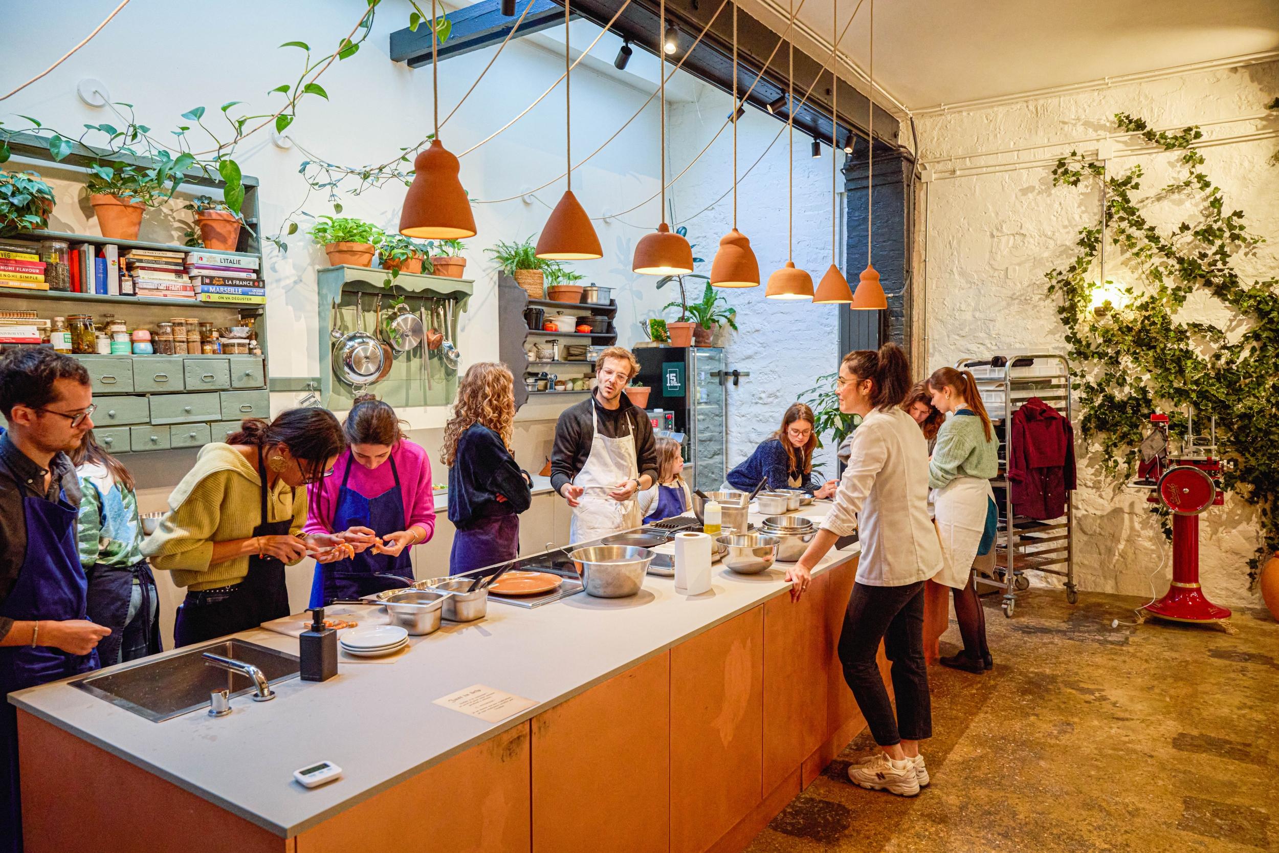 Réunissez votre équipe pour découvrir les secrets d’une candidate de Top Chef et cuisinez votre plat avec Justine Piluso - Image n°14 - Wecandoo