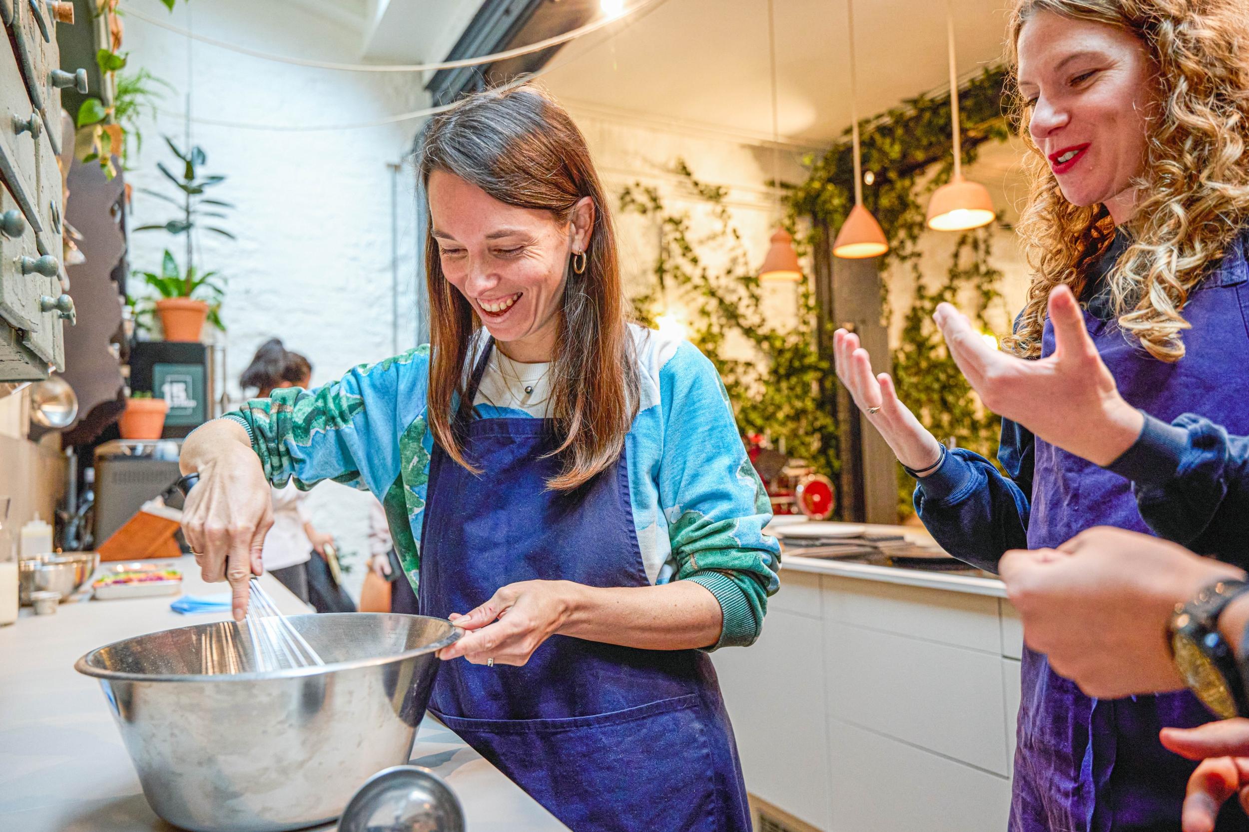 Réunissez votre équipe pour découvrir les secrets d’une candidate de Top Chef et cuisinez votre plat avec Justine Piluso - Image n°13 - Wecandoo