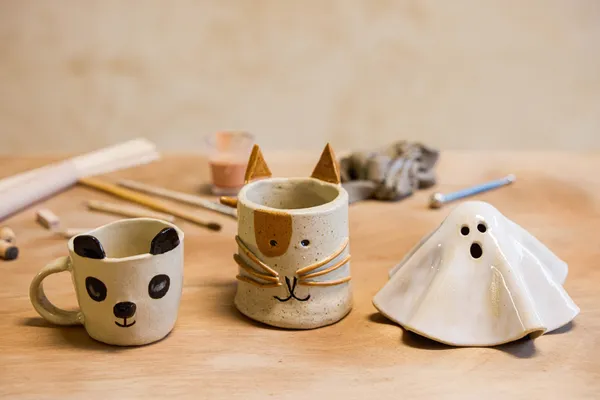 Découvrez le modelage avec votre enfant