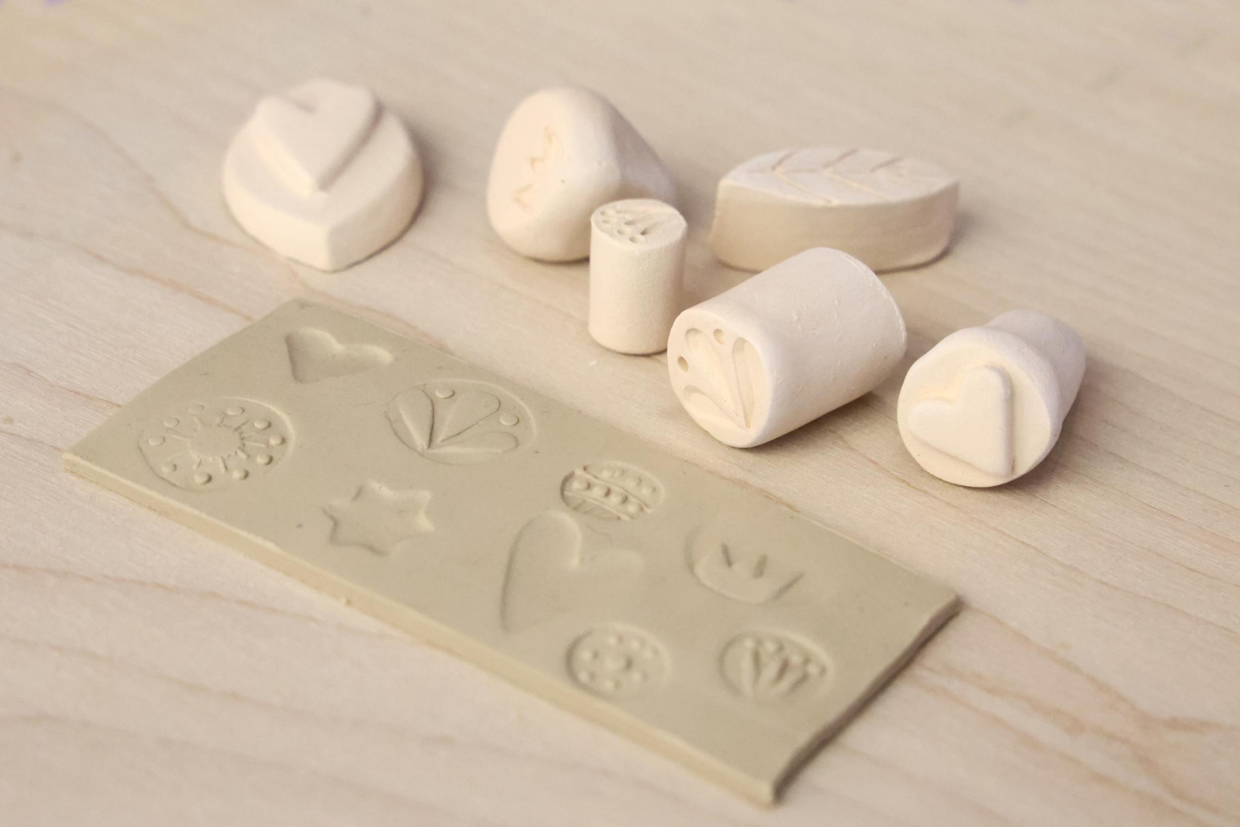 Fabriquez votre décoration murale en céramique avec Marie - Image n°7 - Wecandoo