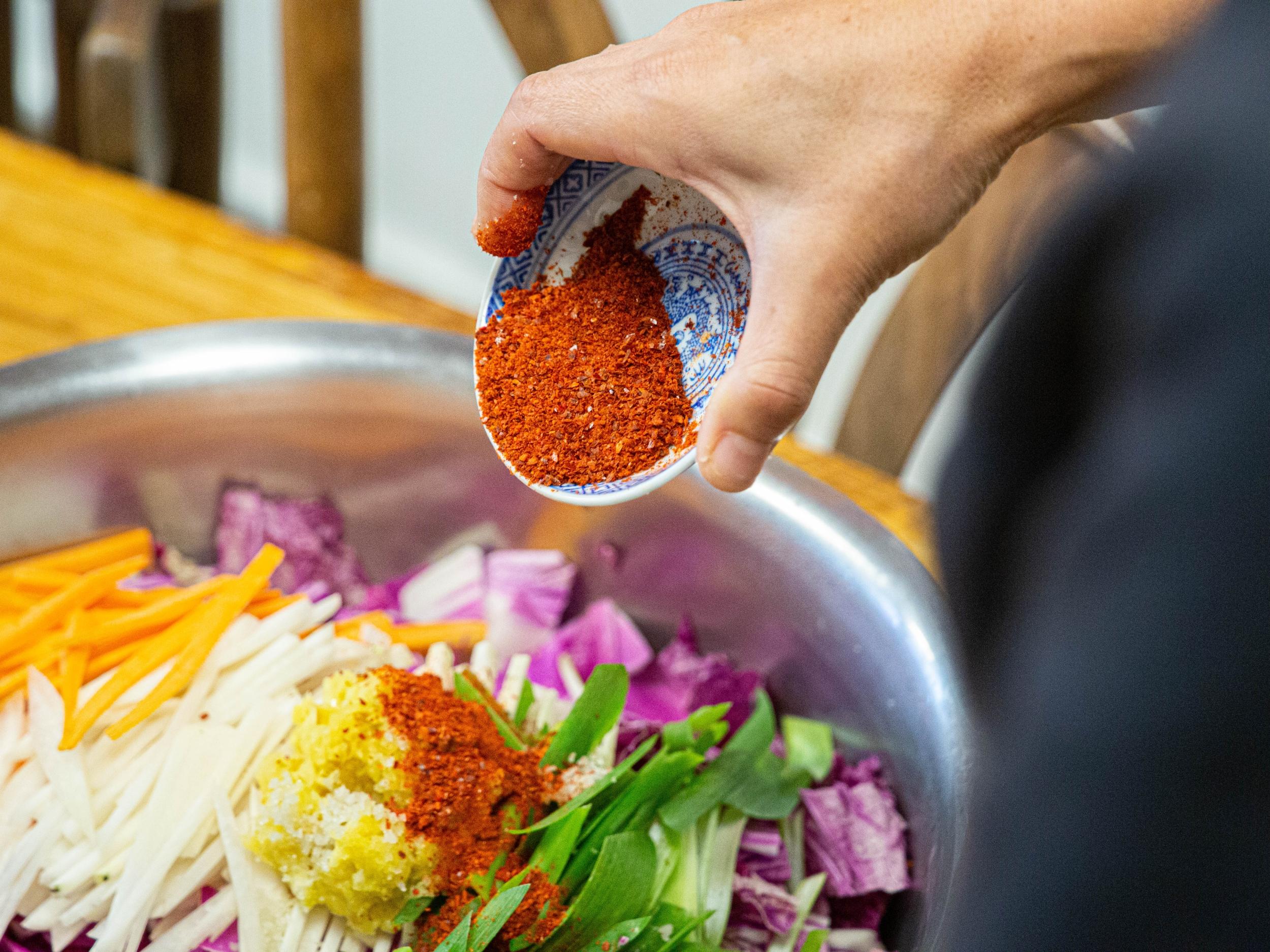 Réalisez votre kimchi traditionnel coréen avec Jennifer - Image n°6 - Wecandoo