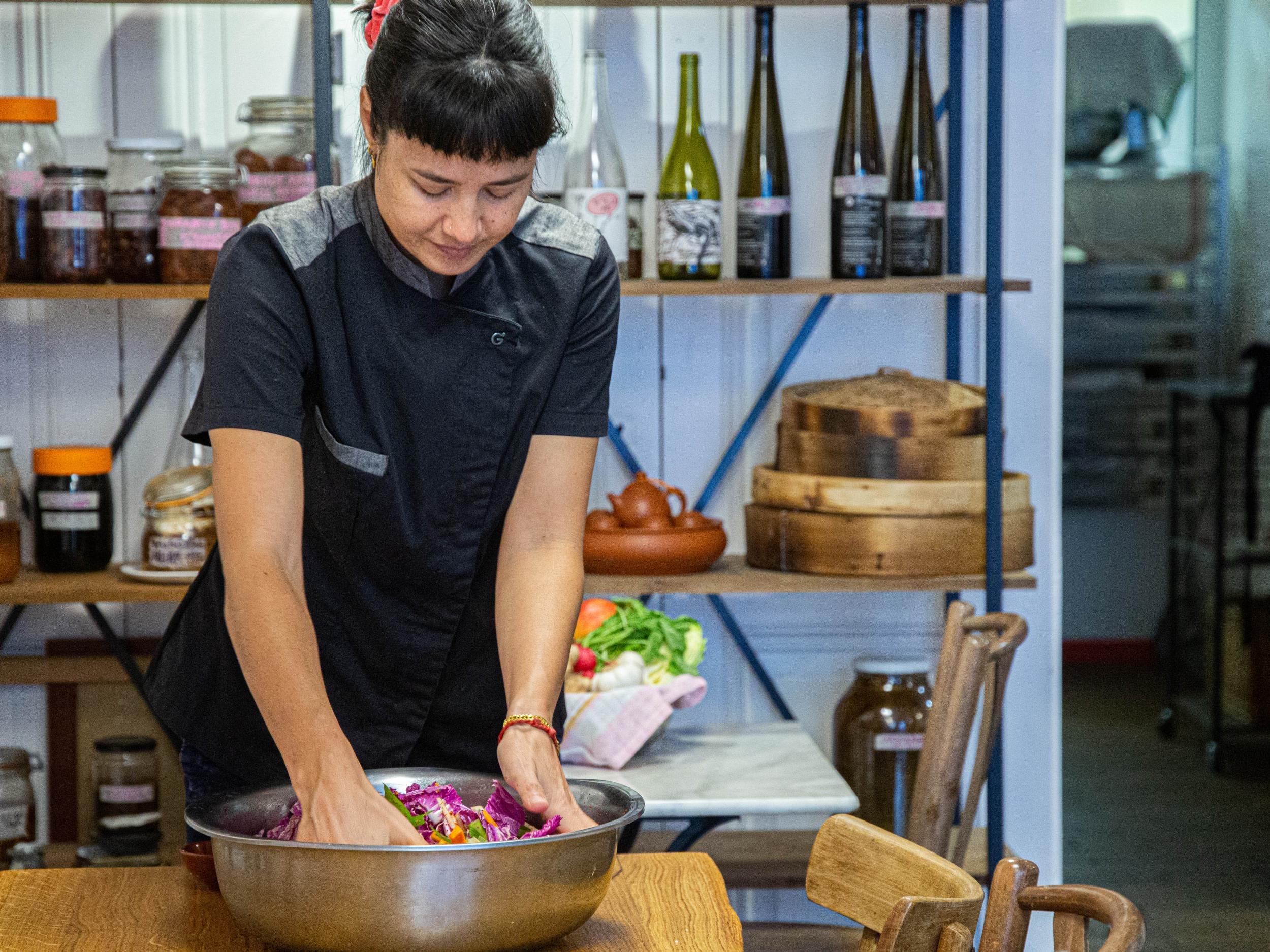 Réalisez votre kimchi traditionnel coréen avec Jennifer - Image n°4 - Wecandoo