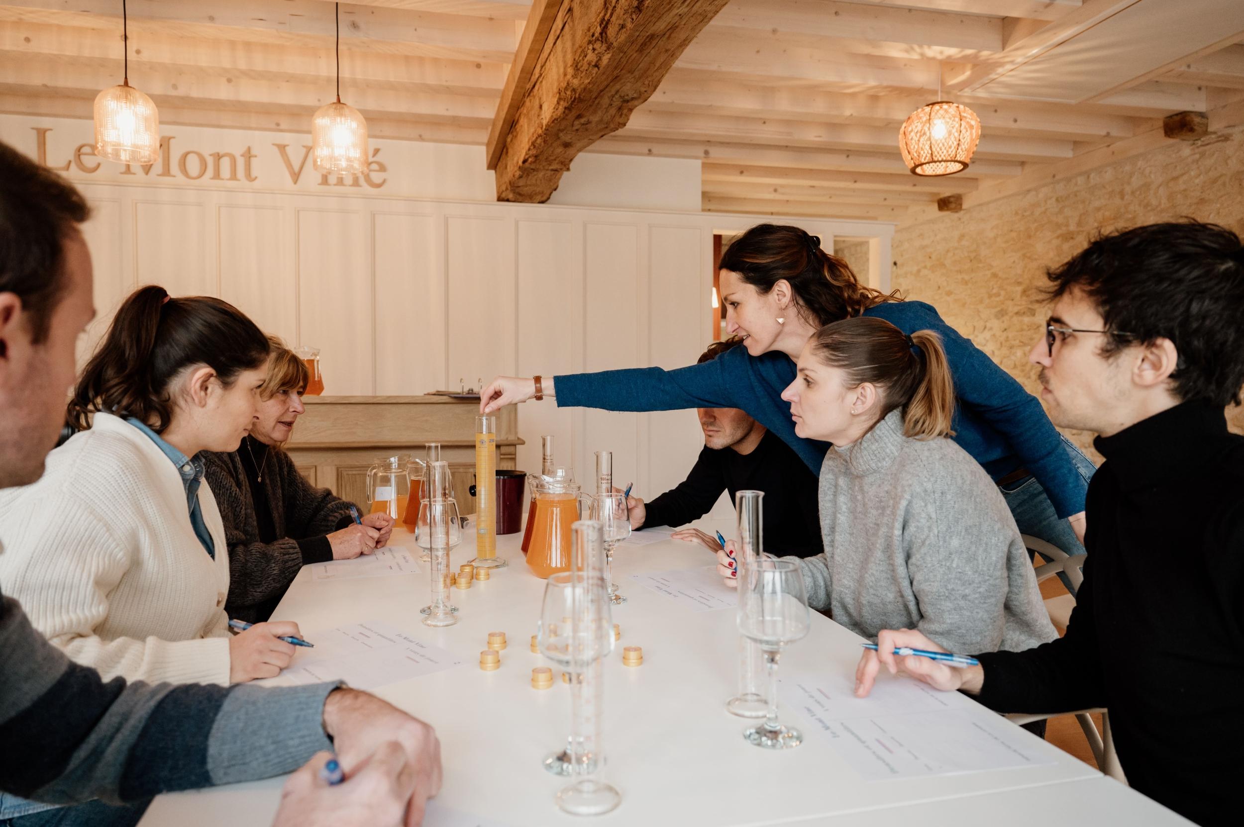 Assemblez votre cidre chez une productrice - Image n°10 - Wecandoo