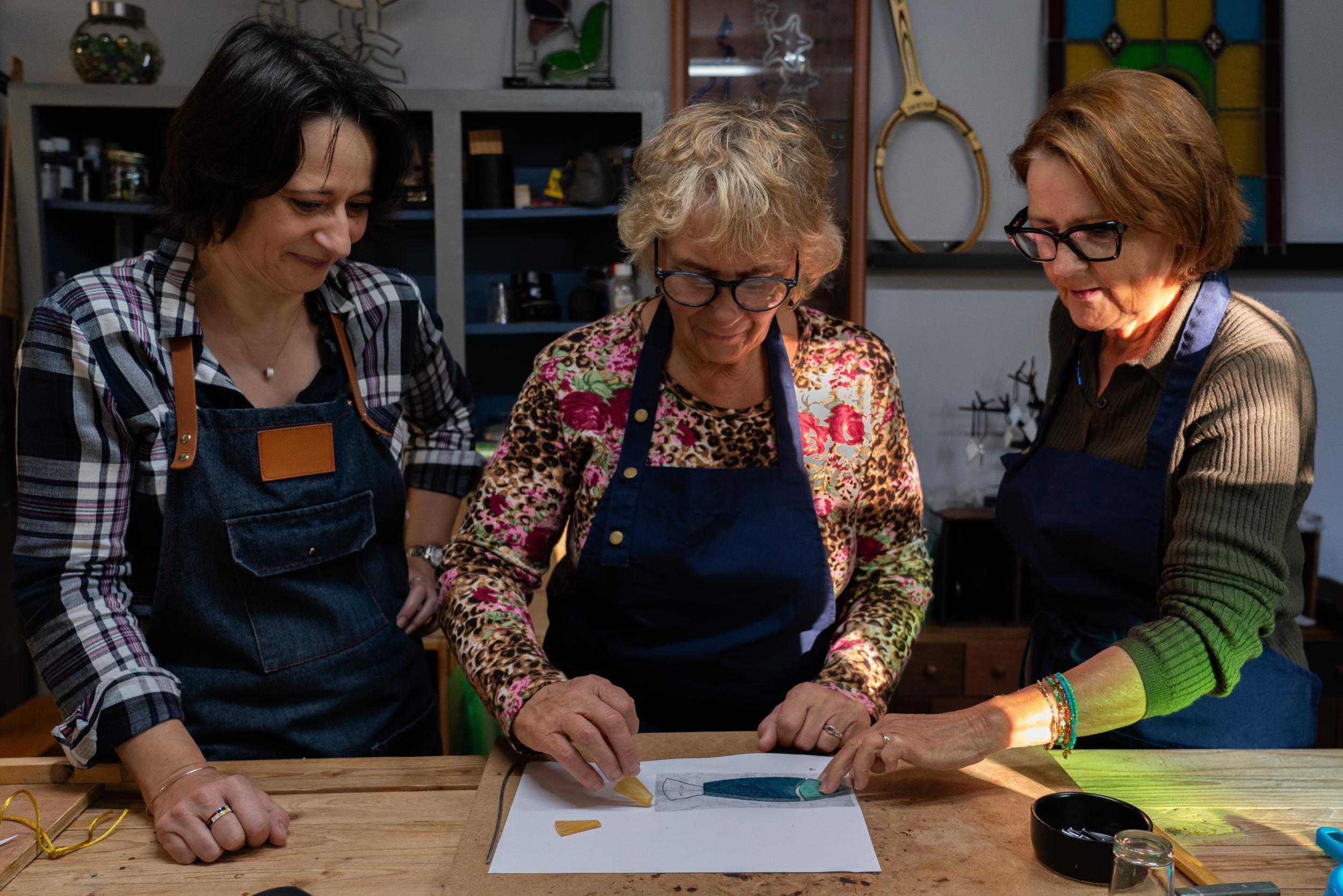 Découvrez l'art du vitrail Tiffany avec Nathalie - Image n°4 - Wecandoo