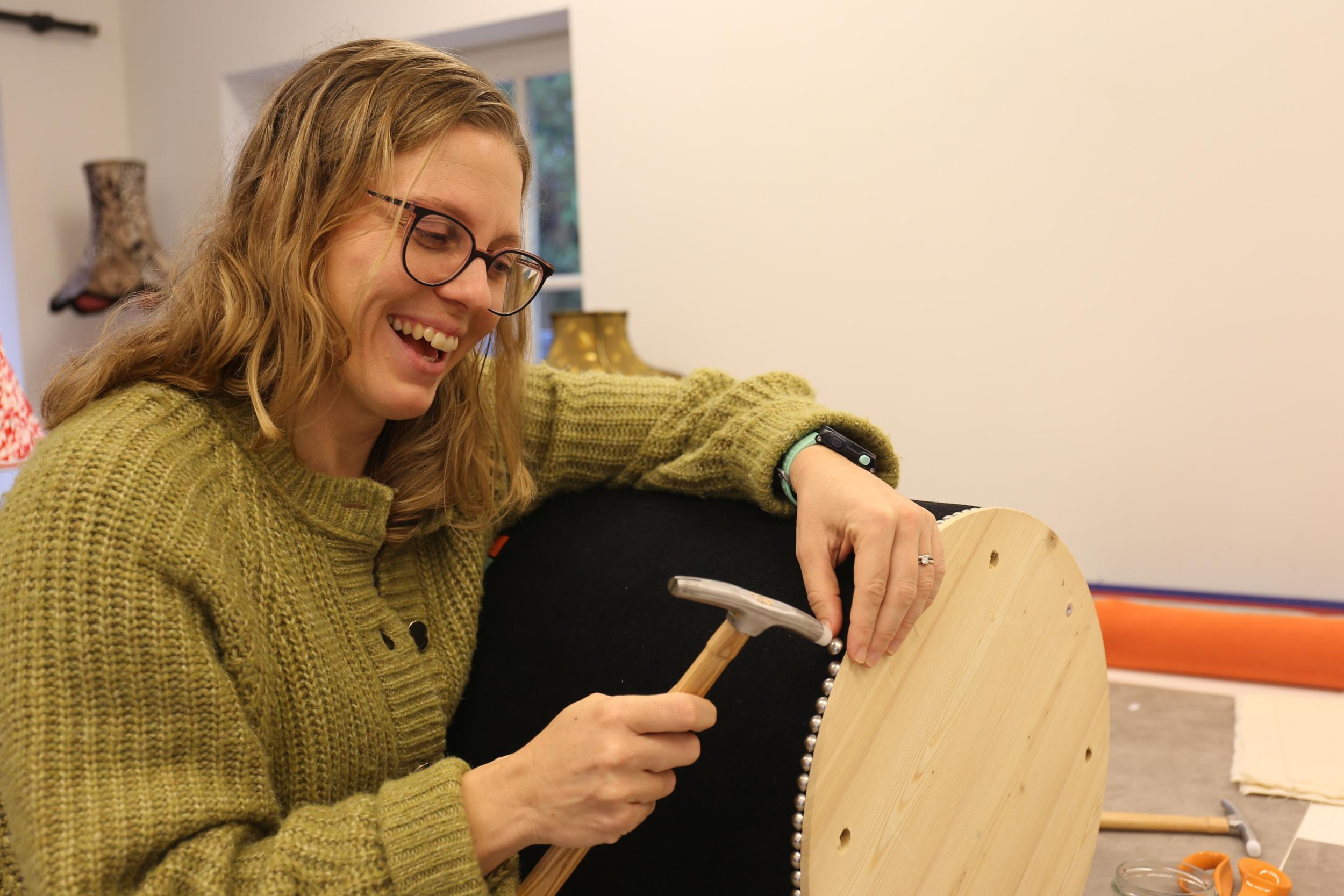 Créez votre pouf personnalisé avec Isabelle - Image n°6 - Wecandoo