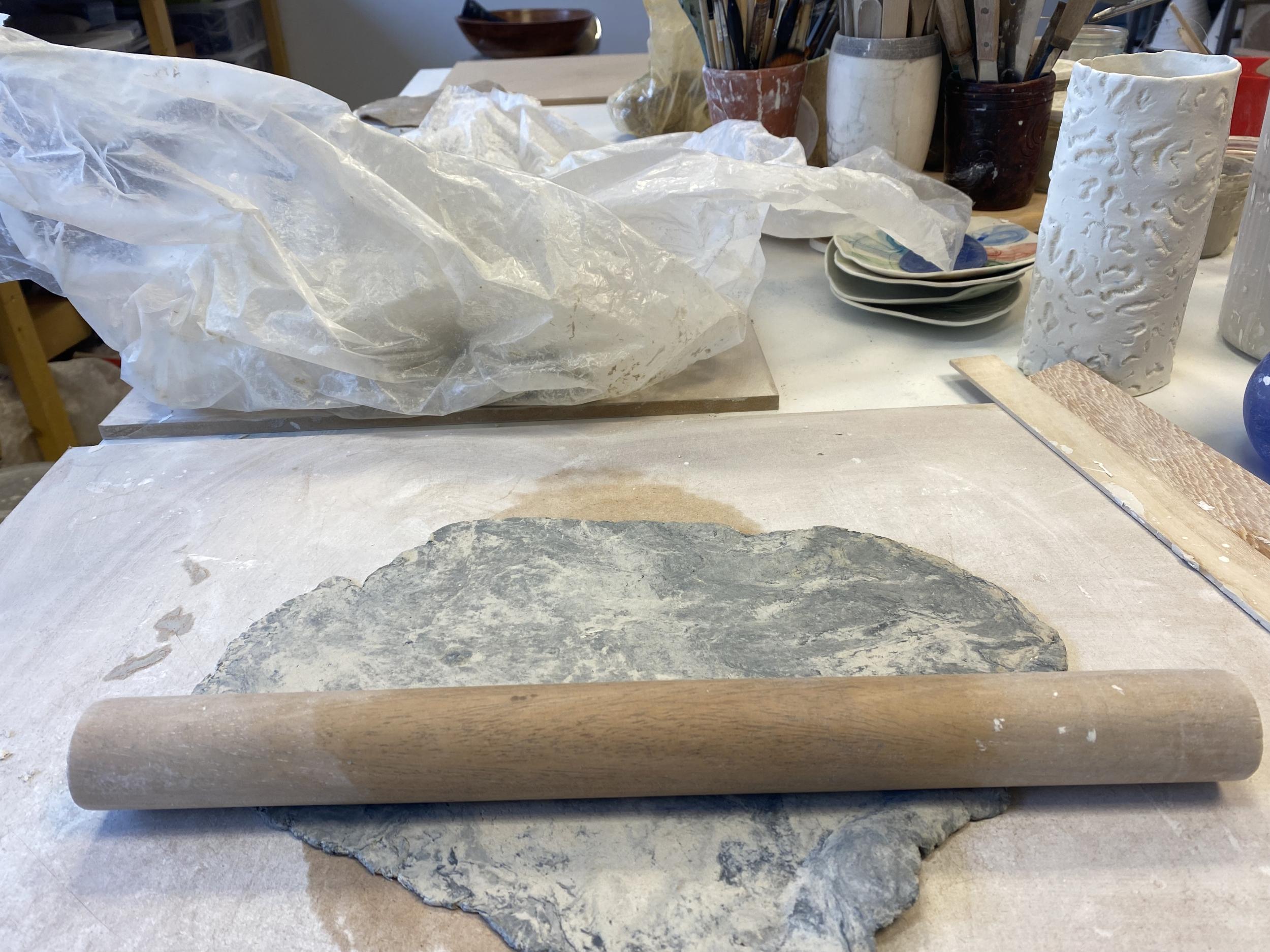 Fabriquez votre lampe de table en porcelaine papier avec Murielle - Image n°2 - Wecandoo