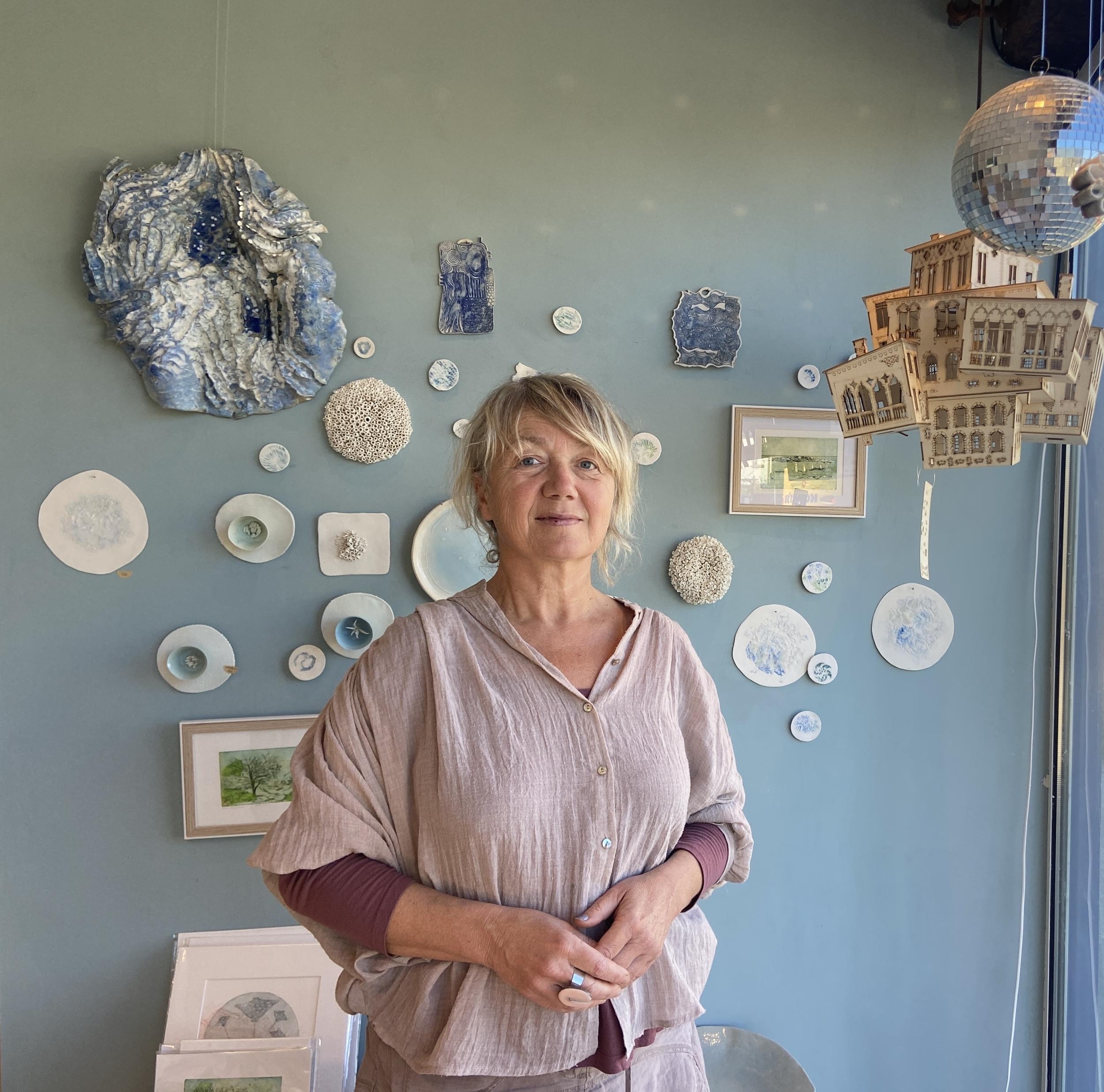 Réalisez votre tableau marin en porcelaine papier avec Murielle - Image n°3 - Wecandoo