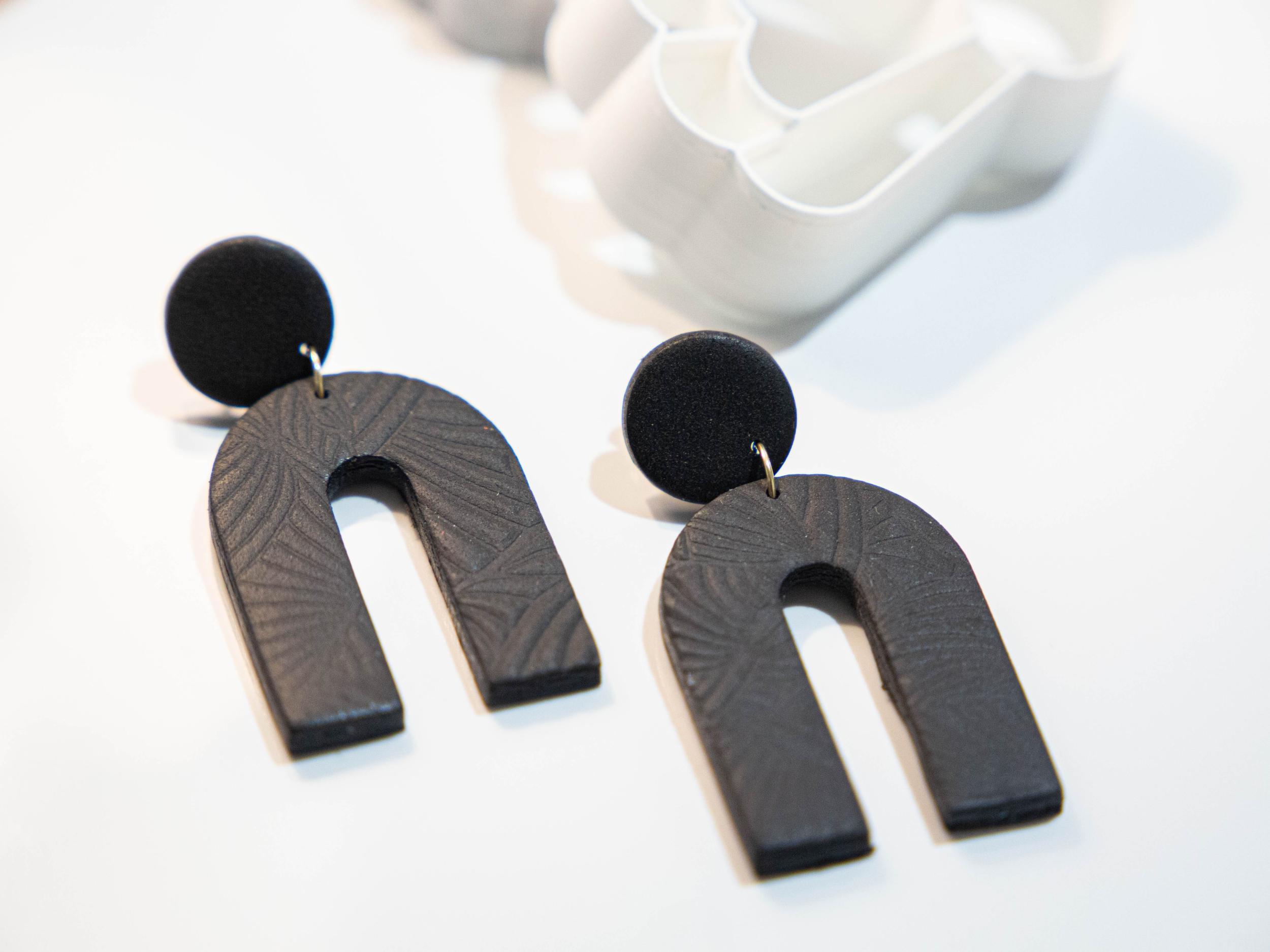 Créez vos boucles d'oreilles en argile polymère avec Léa - Image n°3 - Wecandoo