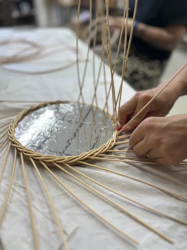 Réalisez votre miroir en rotin - Image n°2 - Wecandoo