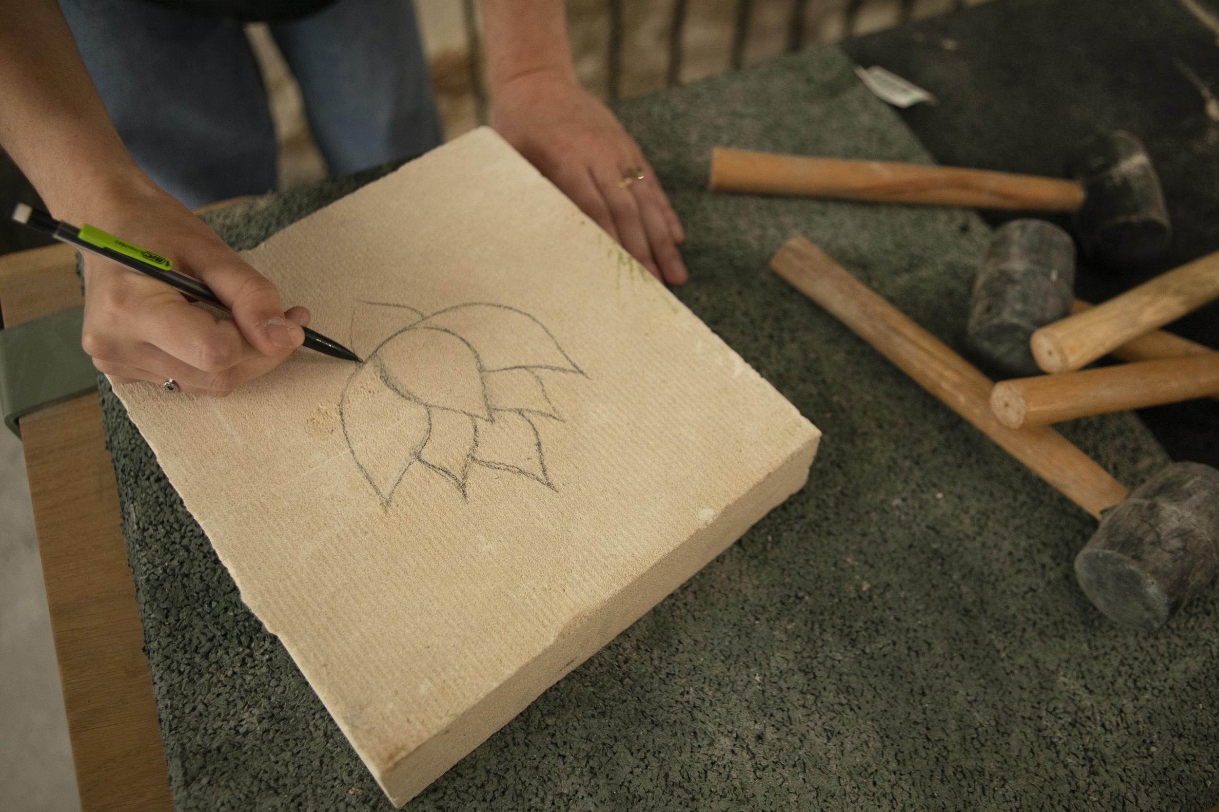 Initiez-vous à la taille de la pierre de Paris avec Grégory - Image n°3 - Wecandoo