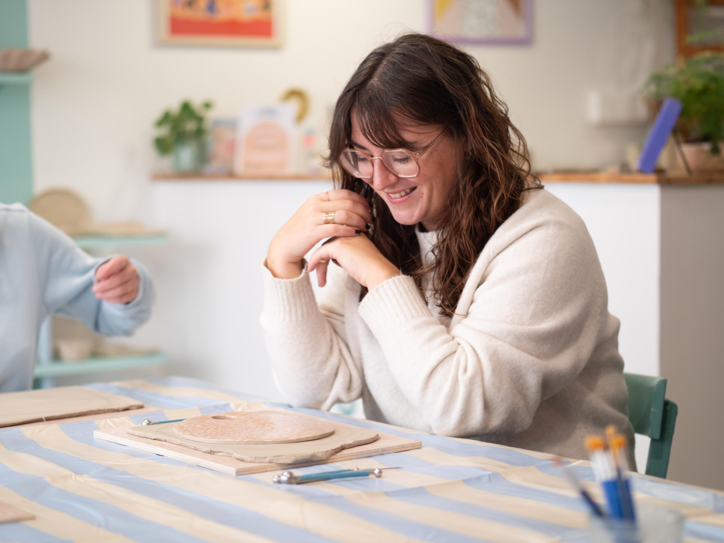 Modelez votre set apéro en céramique avec Cécile - Image n°4 - Wecandoo