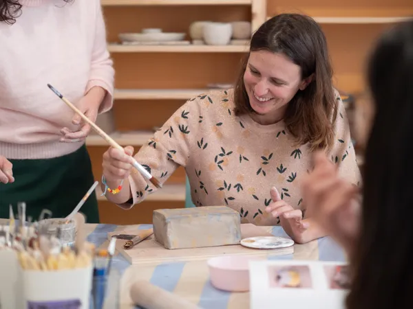 Modelez et décorez votre beurrier breton avec Cécile - Image n°2 - Wecandoo