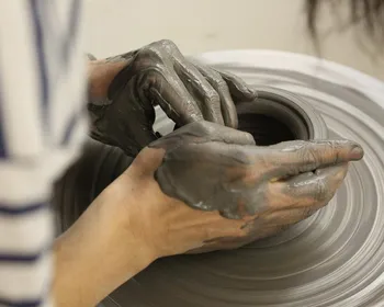 Initiez-vous au tour de céramiste