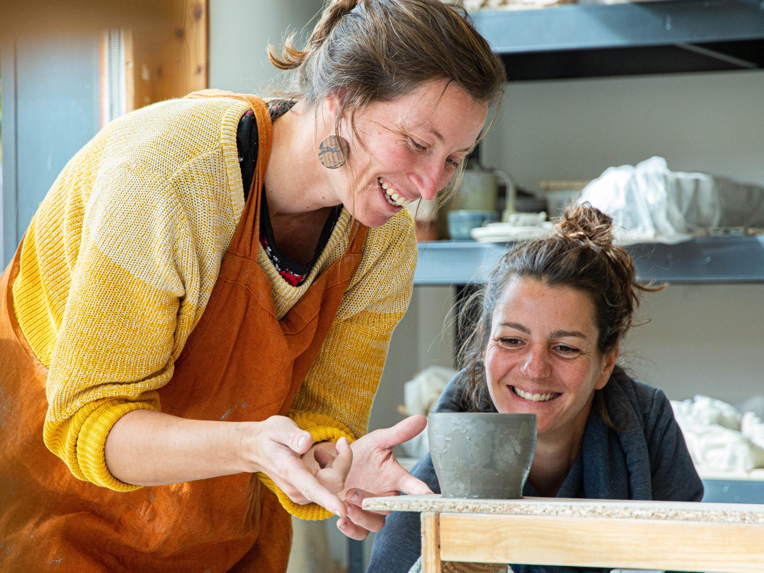 Initiez-vous au tour avec Hélène et Marie - Image n°4 - Wecandoo