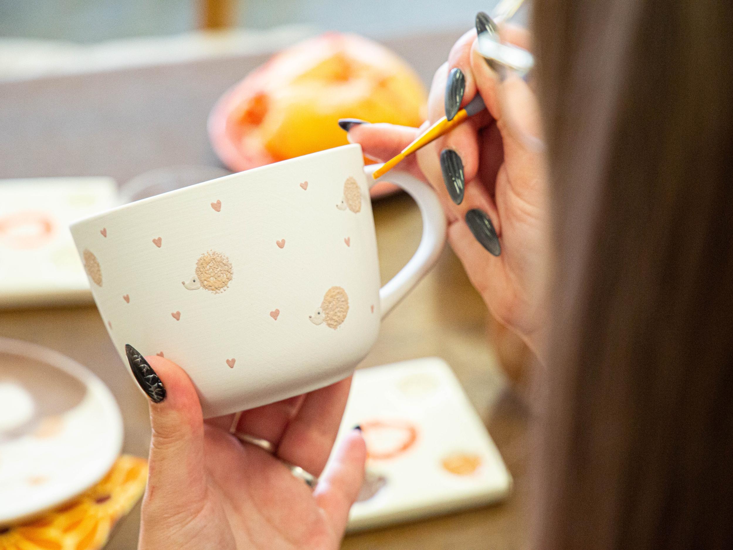 Décorez votre pièce en céramique autour d'un goûter avec Laure - Image n°5 - Wecandoo
