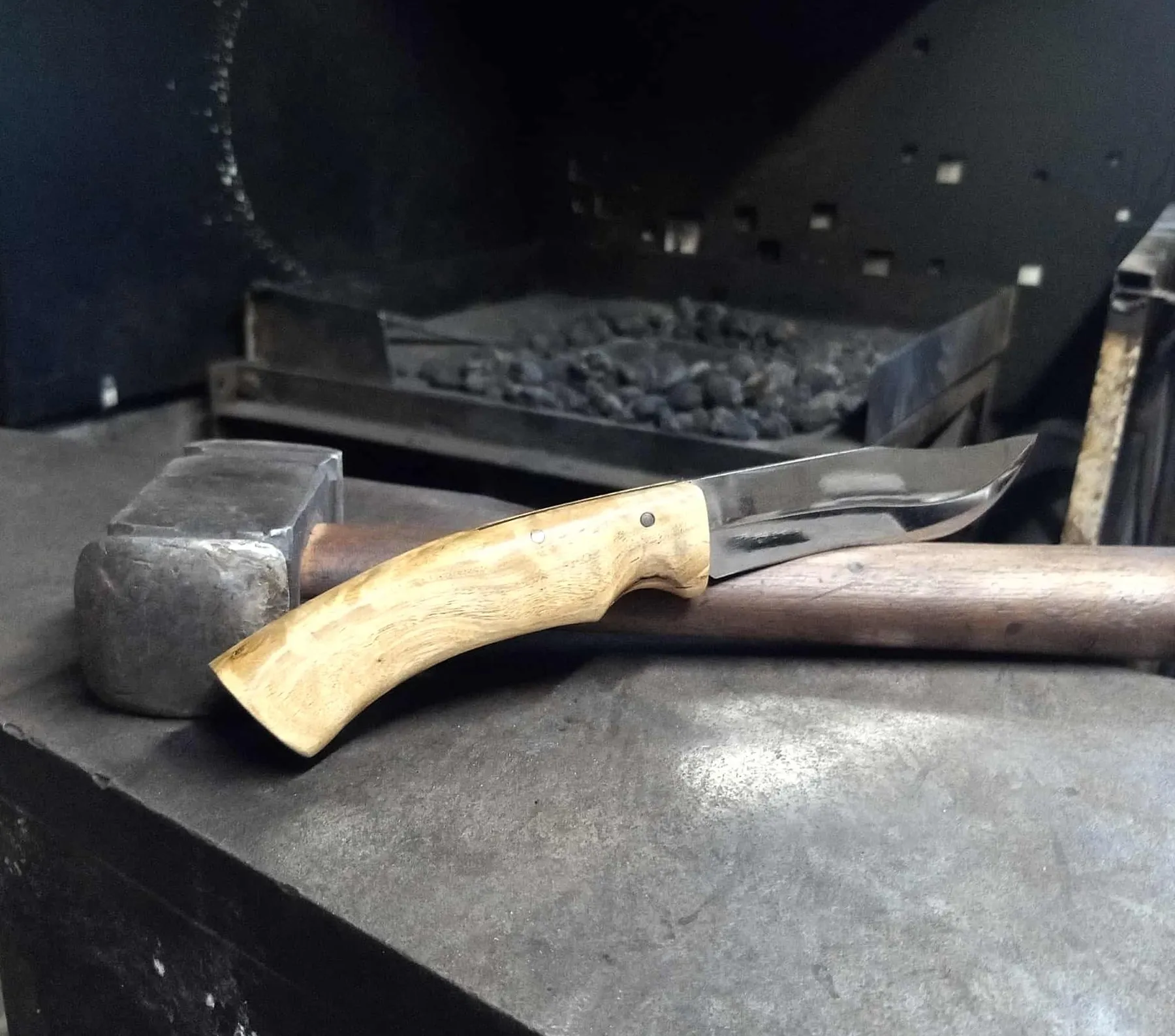 Forgez votre couteau fixe sur une journée avec Jocelyn - Image n°2 - Wecandoo