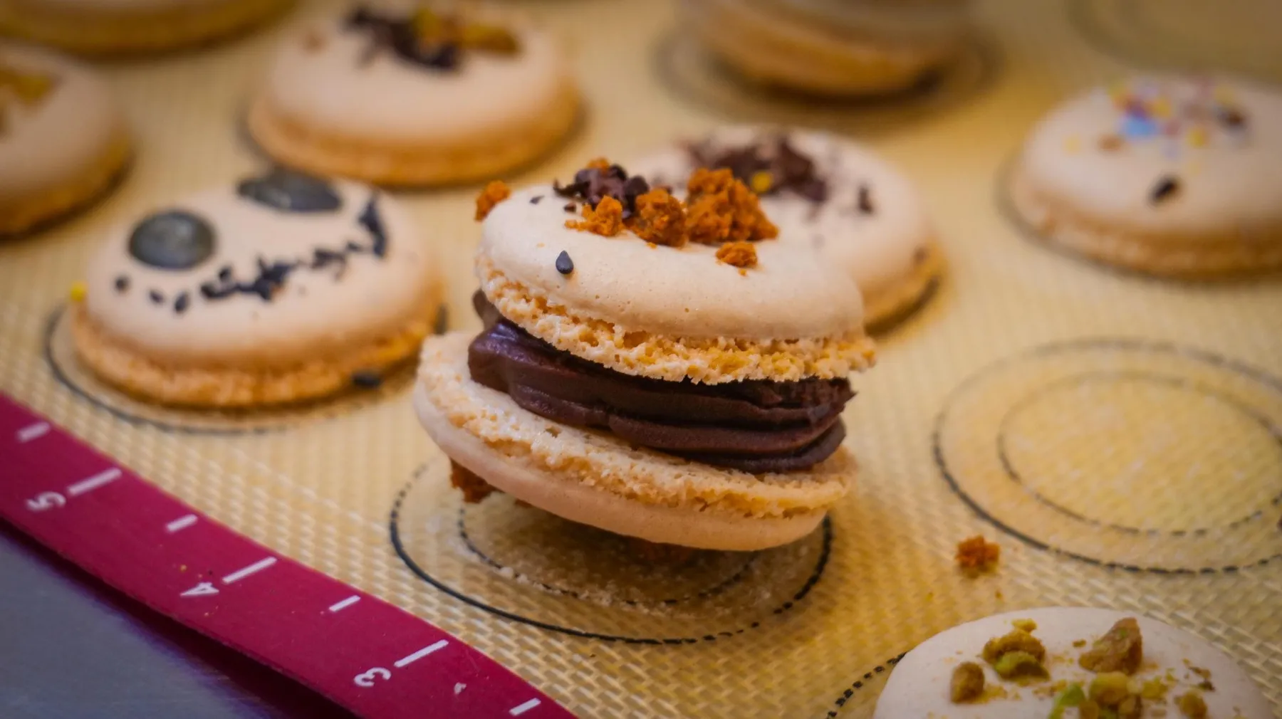 Réalisez vos macarons avec Nolwenn - Image n°1 - Wecandoo