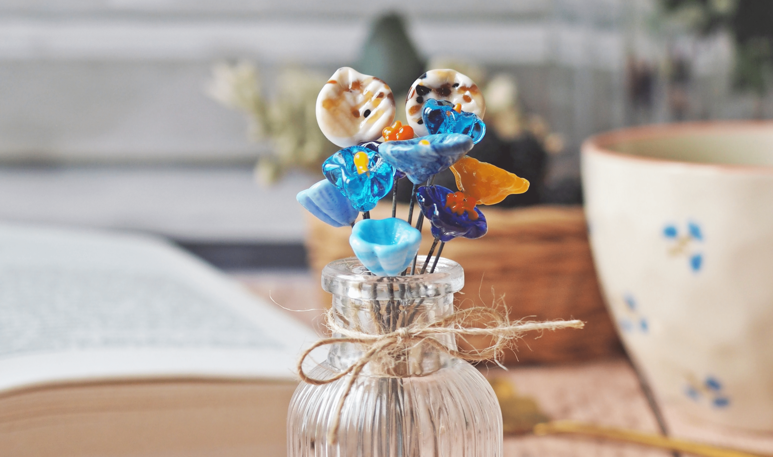 Fabriquez votre bouquet de fleurs en verre filé avec Pauline - Image n°9 - Wecandoo