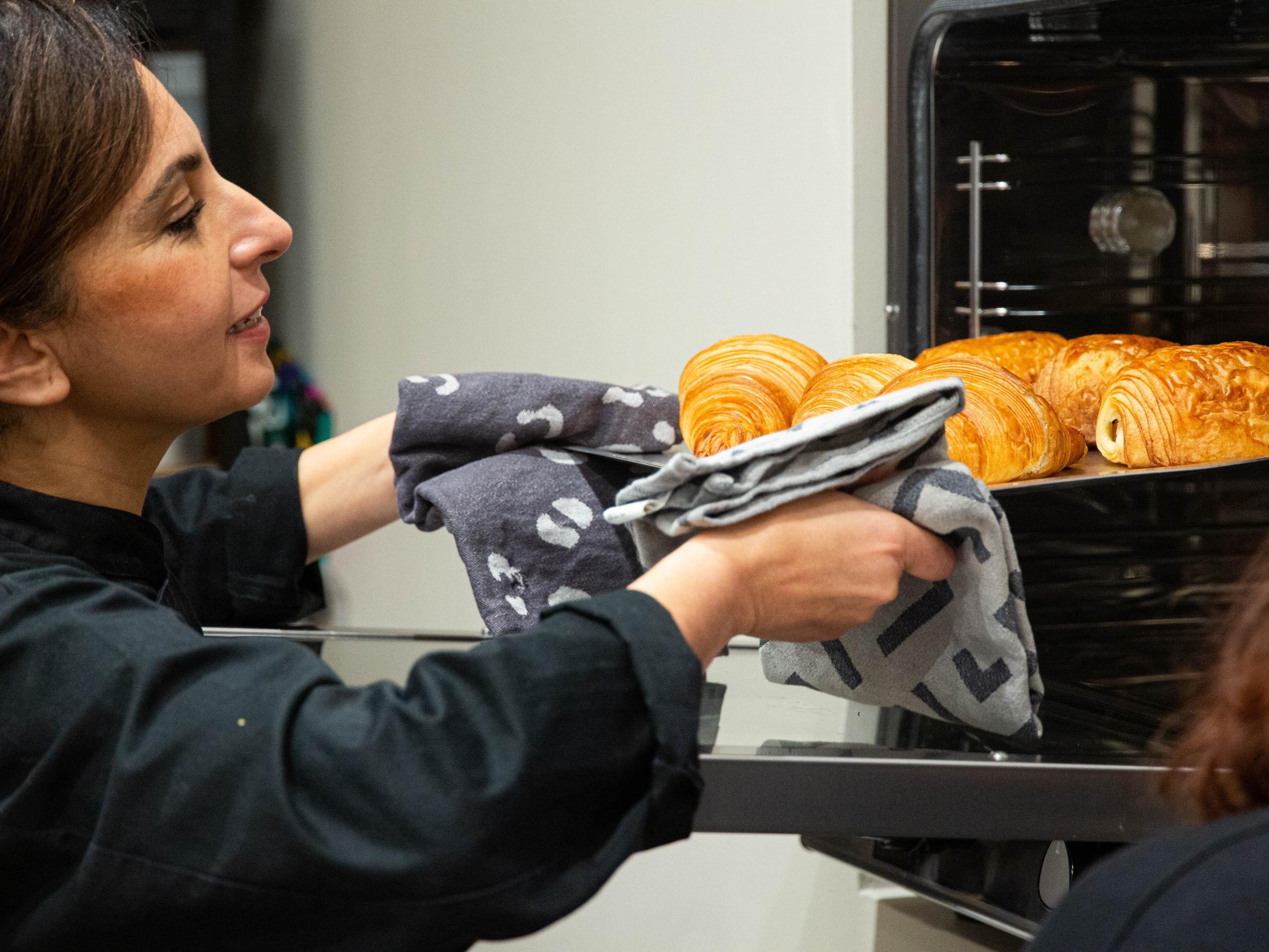 Réalisez vos croissants et pains au chocolat avec Cheneze - Image n°6 - Wecandoo