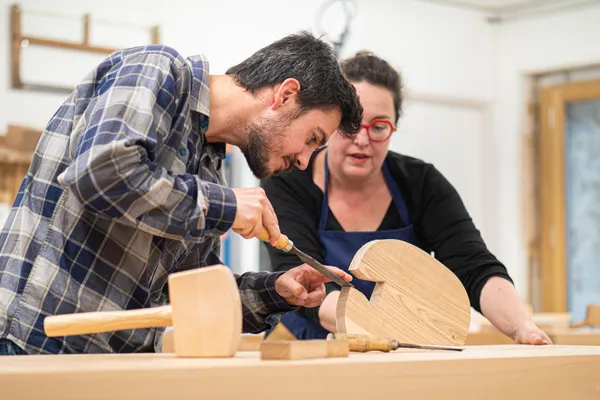 Fabriquez votre planche à découper avec Elodie - Image n°3 - Wecandoo