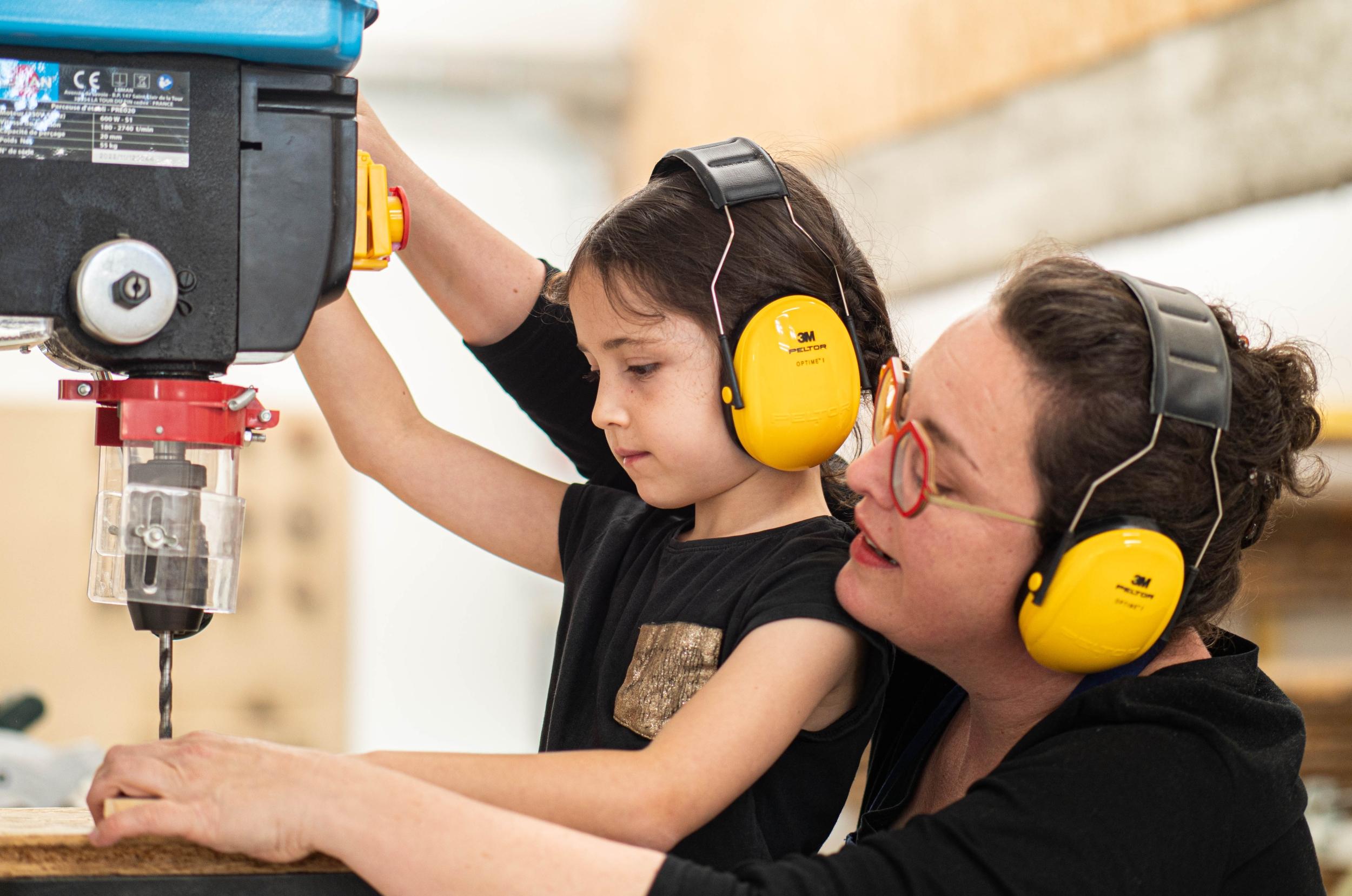 Fabriquez votre lampe de chevet en duo avec votre enfant avec Elodie - Image n°3 - Wecandoo