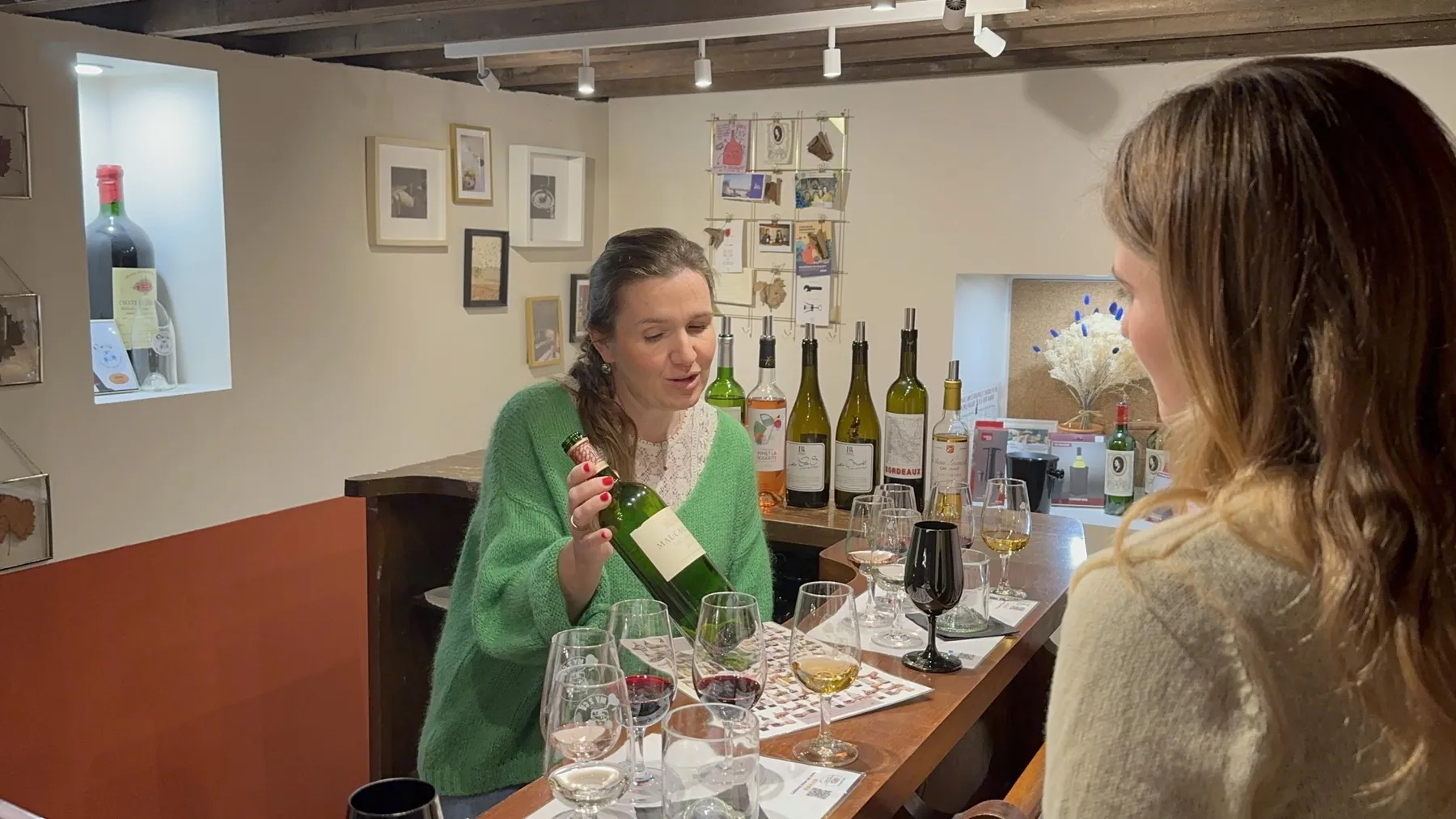 Découvrez les grands crus classés de Bordeaux avec Cécilia et son équipe - Image n°3 - Wecandoo