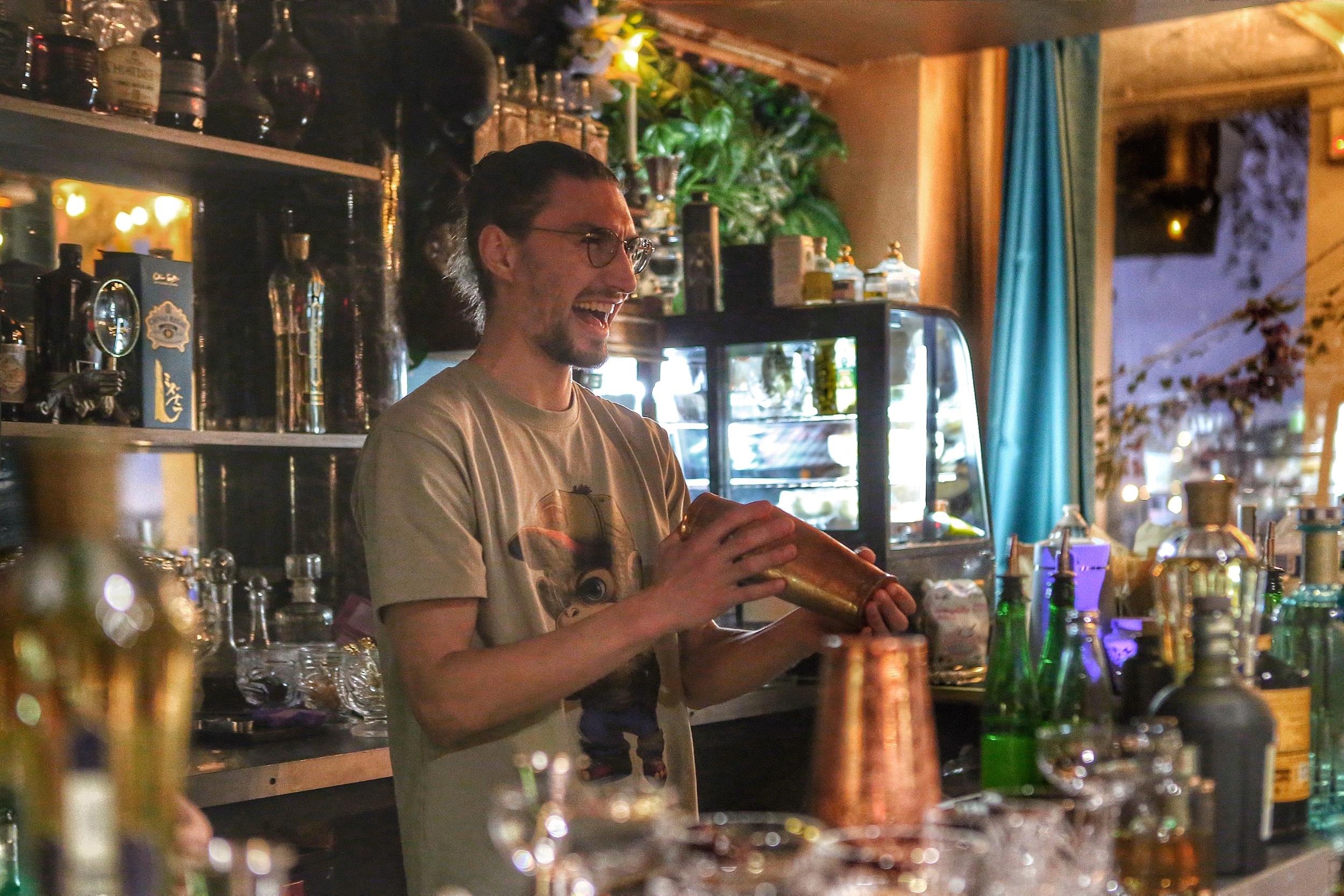 Initiez-vous à la mixologie avec Hans - Image n°3 - Wecandoo