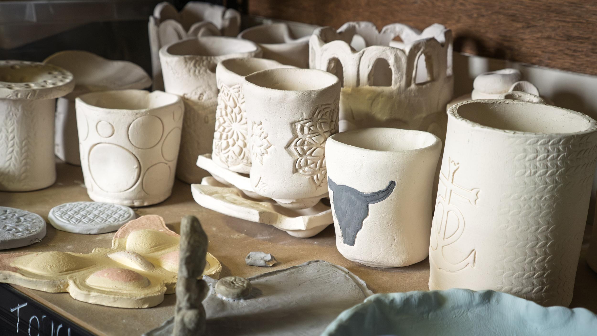 Modelez votre pièce en céramique en duo avec votre enfant, accompagnés par Sabine - Image n°1 - Wecandoo