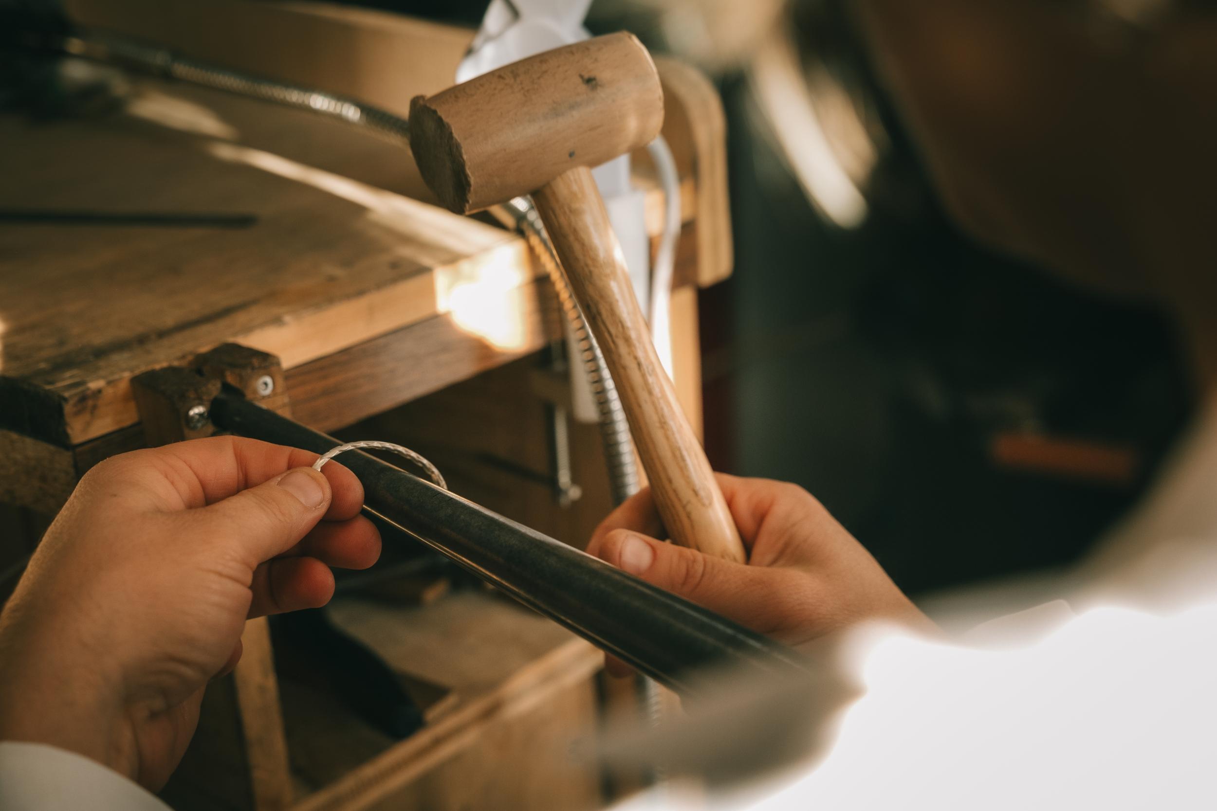 Réalisez votre bracelet jonc en argent avec Lansana - Image n°2 - Wecandoo