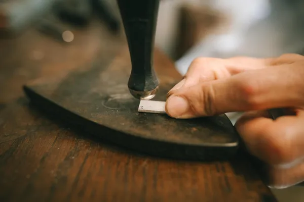 Réalisez votre pendentif en argent avec Lansana - Image n°2 - Wecandoo