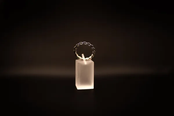 Réalisez votre bague torsadée en argent