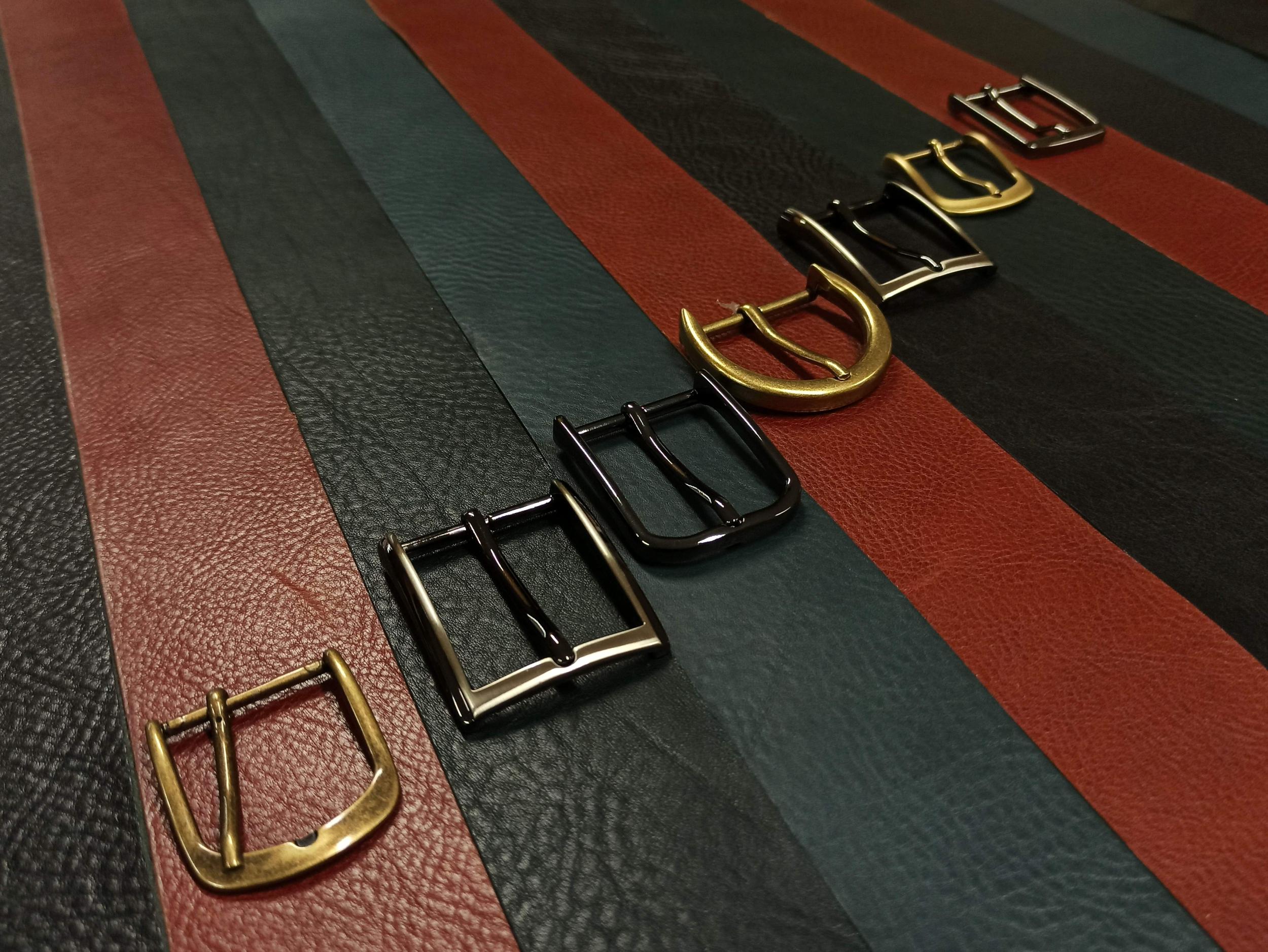 Fabriquez votre ceinture réversible en cuir avec Flora - Image n°4 - Wecandoo