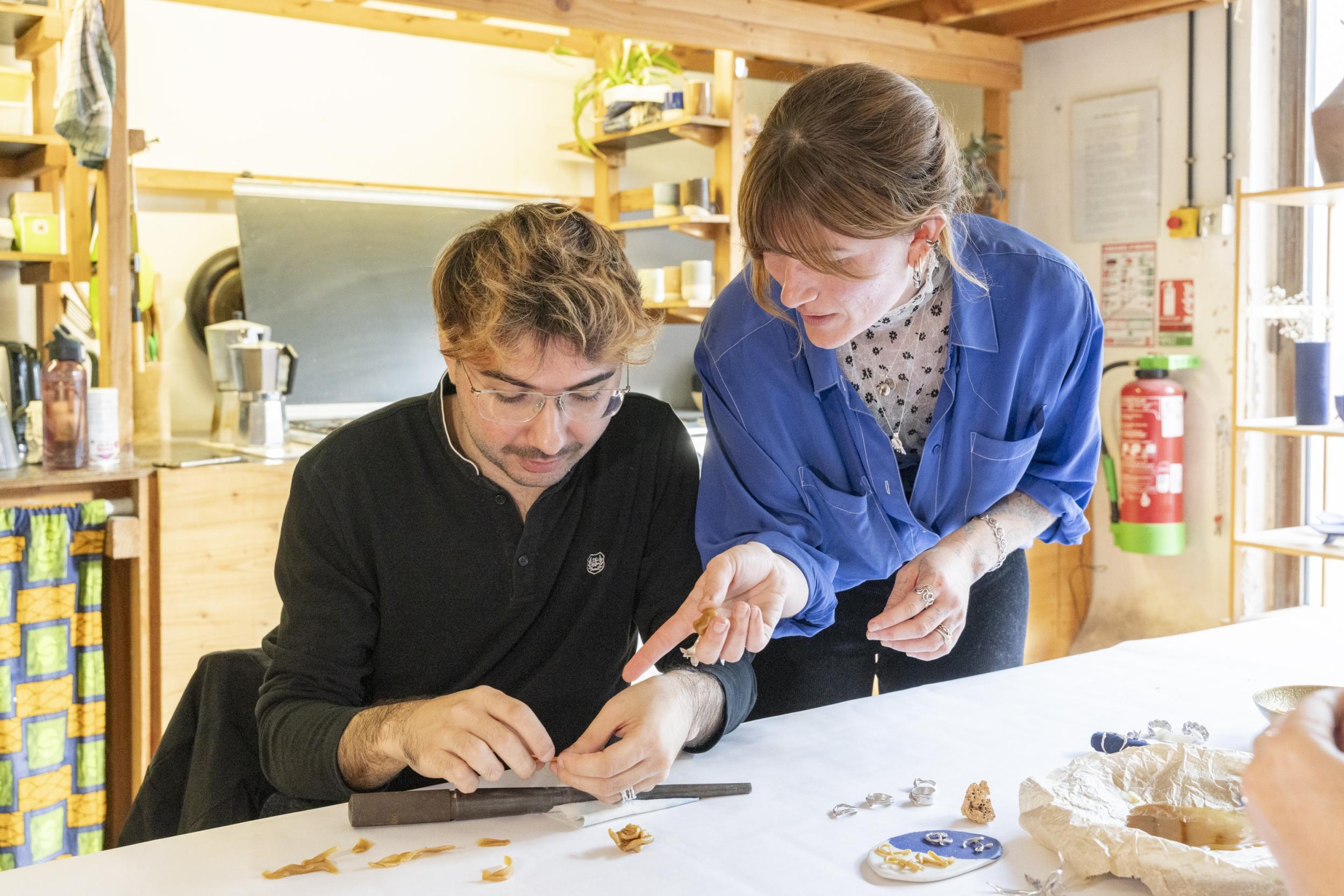 Créez votre bijou en Mitsuro Hikime avec Lila - Image n°6 - Wecandoo